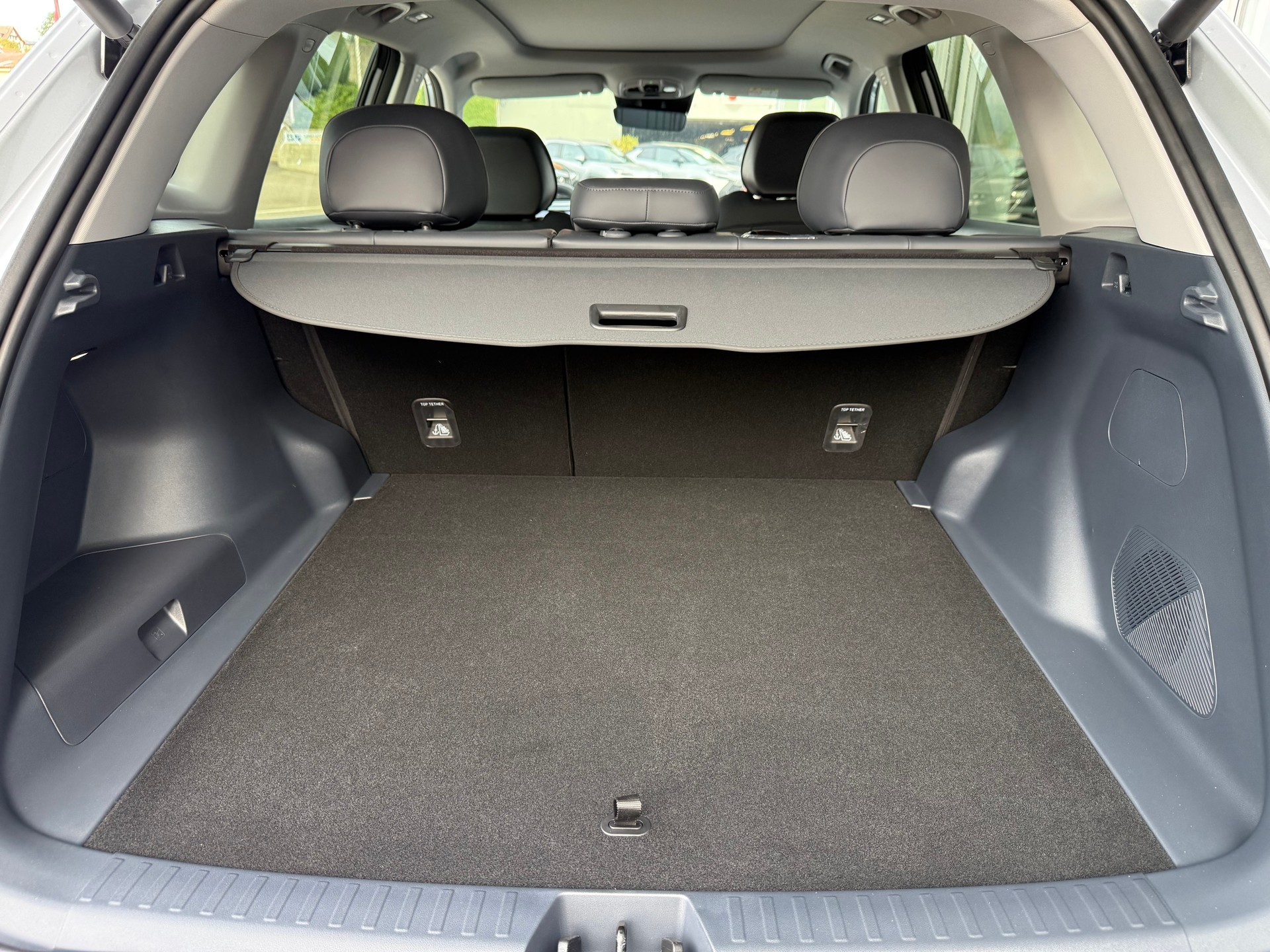 GEELY STARRAY EM-i Max+29.8 kWh cloudveil silver-image-9