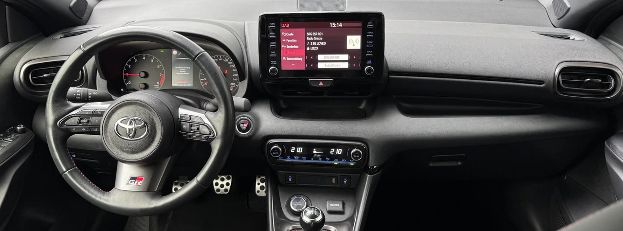 TOYOTA Yaris 1.6 GR Sport-image-10