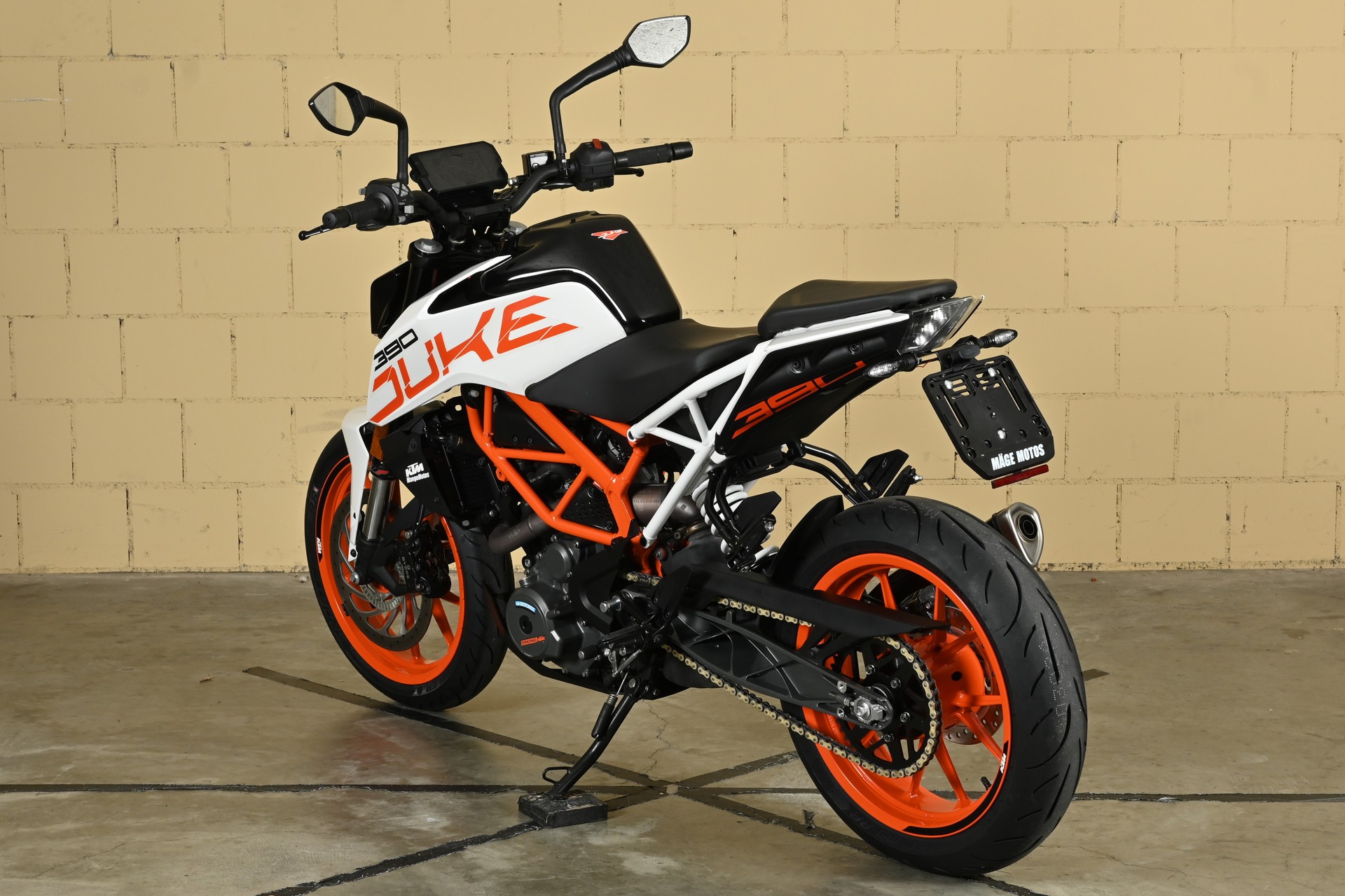 KTM 390 Duke ABS-image-5