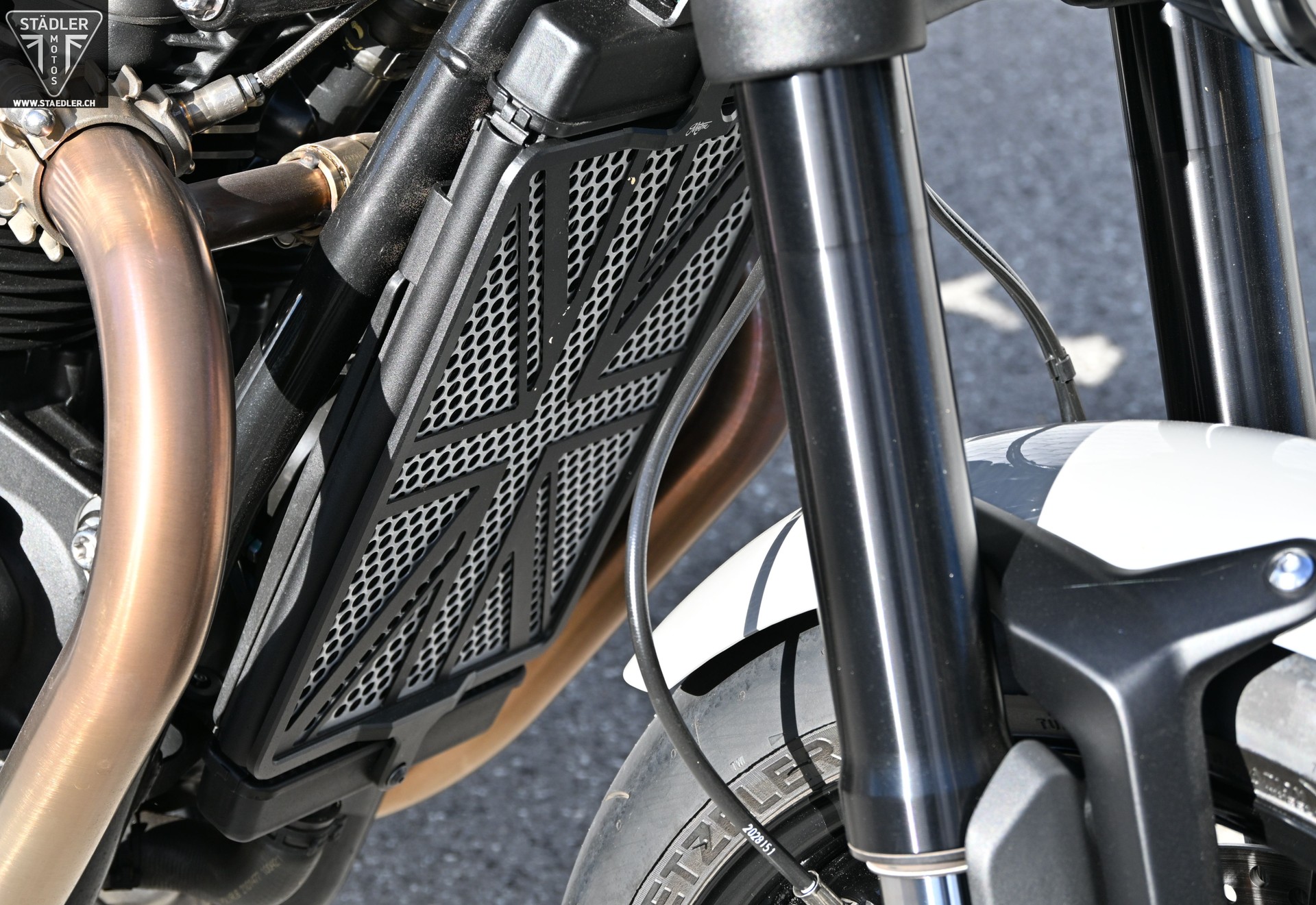 TRIUMPH Speed Twin 1200-image-7