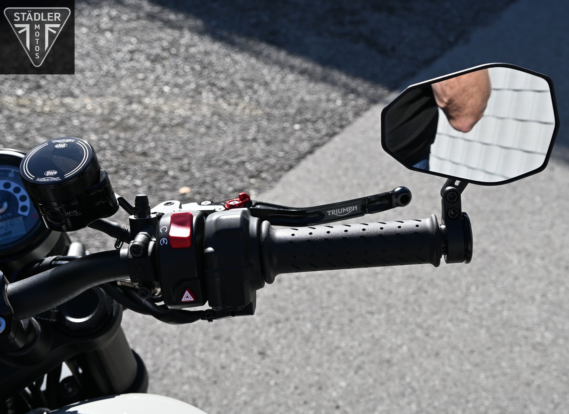 TRIUMPH Speed Twin 1200-image-13