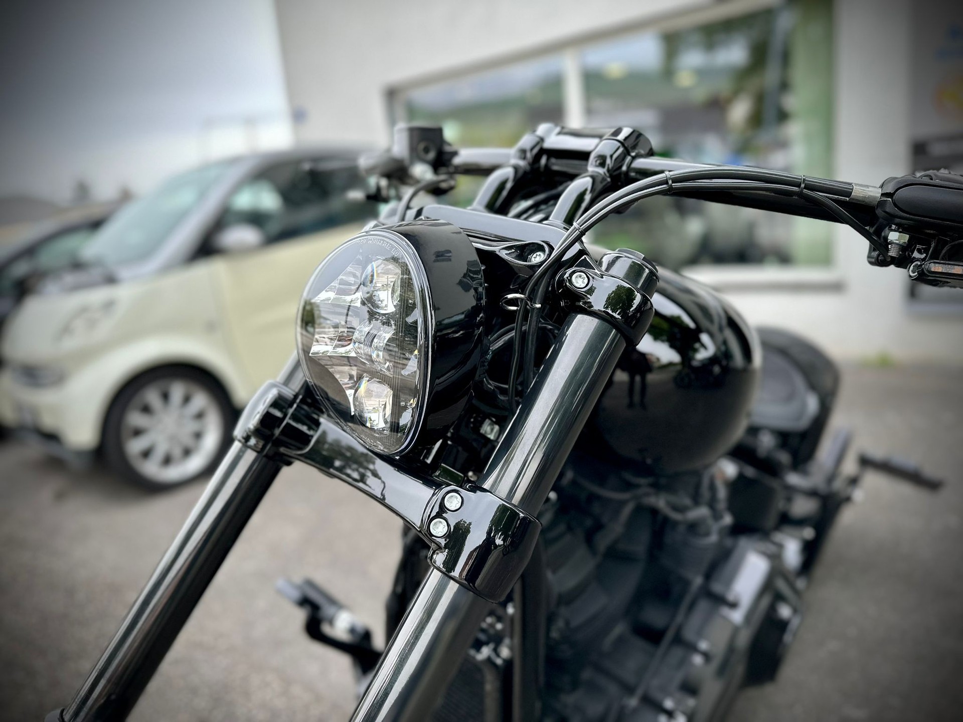HARLEY-DAVIDSON FXBRS Breakout 114 ABS-image-2