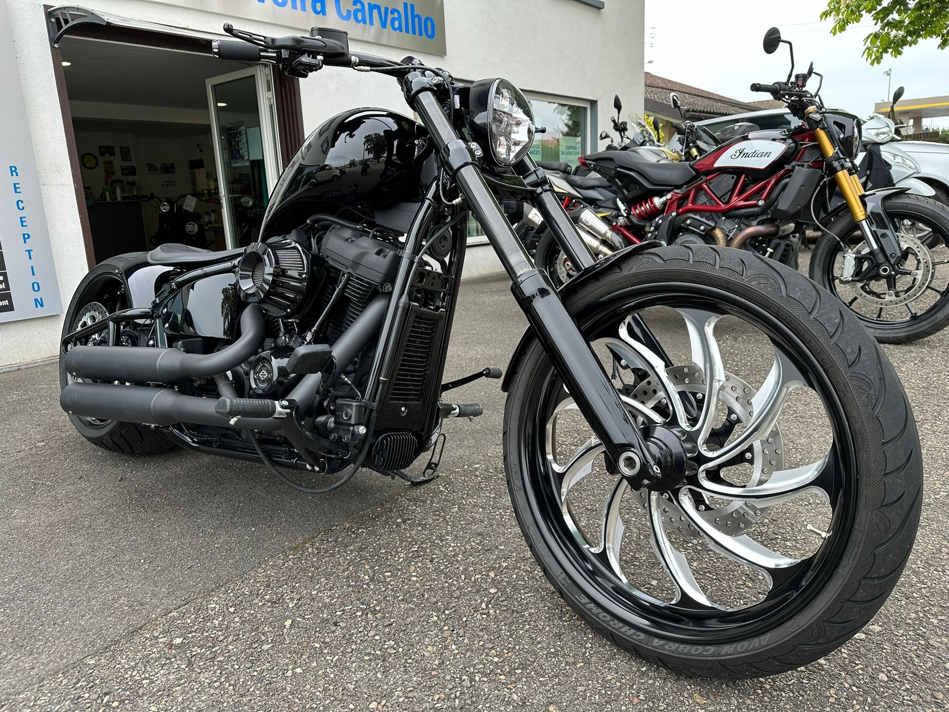 HARLEY-DAVIDSON FXBRS Breakout 114 ABS-image-4
