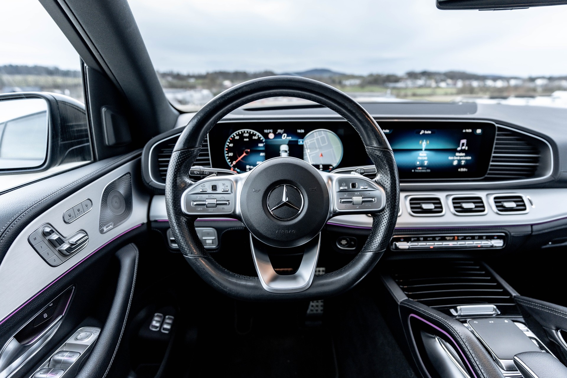 MERCEDES-BENZ GLS 400 d 4Matic AMG Line 9G-Tronic * traumhafte Ausstattung * ab MFK & Service *-image-9