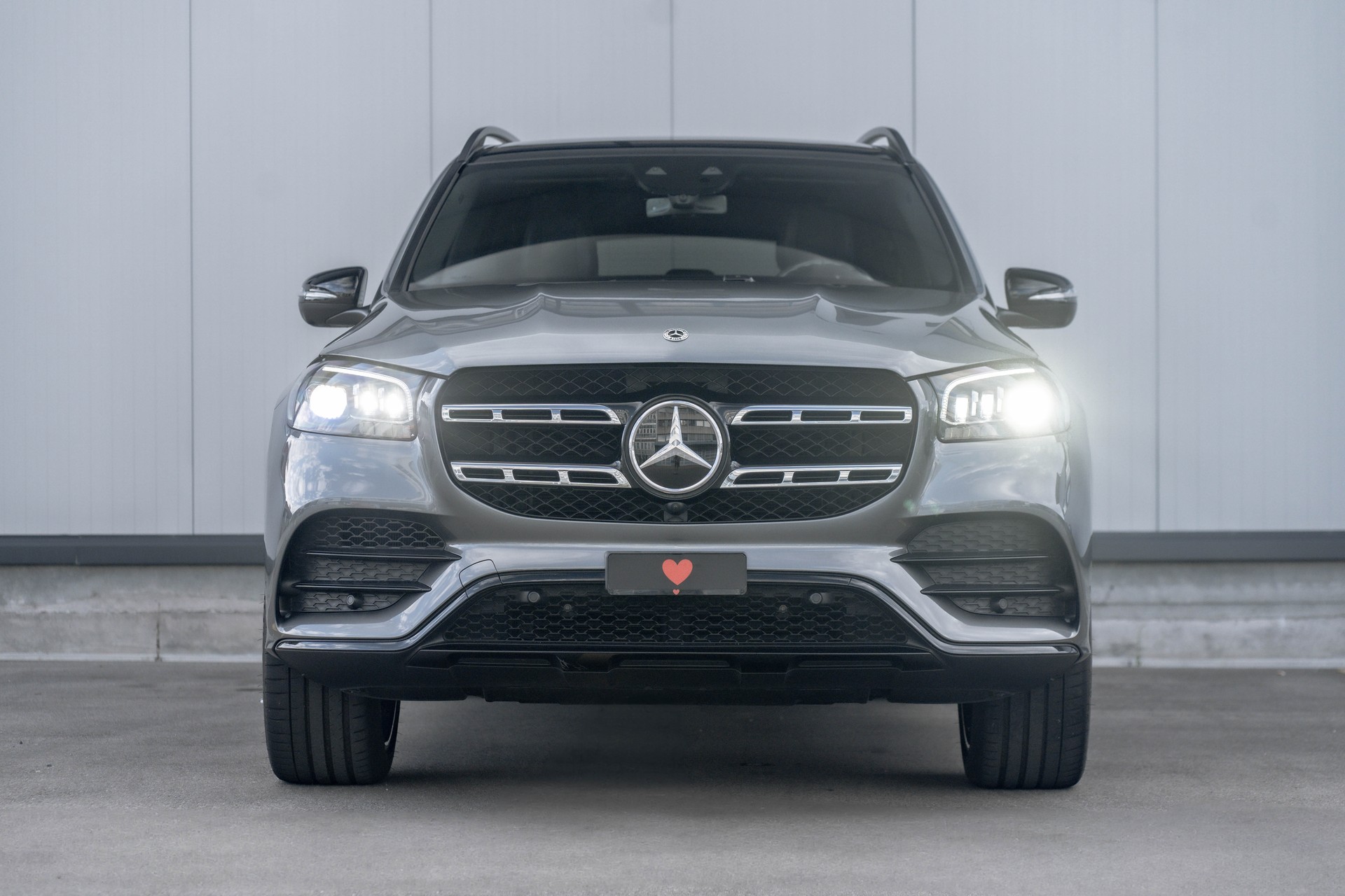 MERCEDES-BENZ GLS 400 d 4Matic AMG Line 9G-Tronic * traumhafte Ausstattung * ab MFK & Service *-showroom-element-1