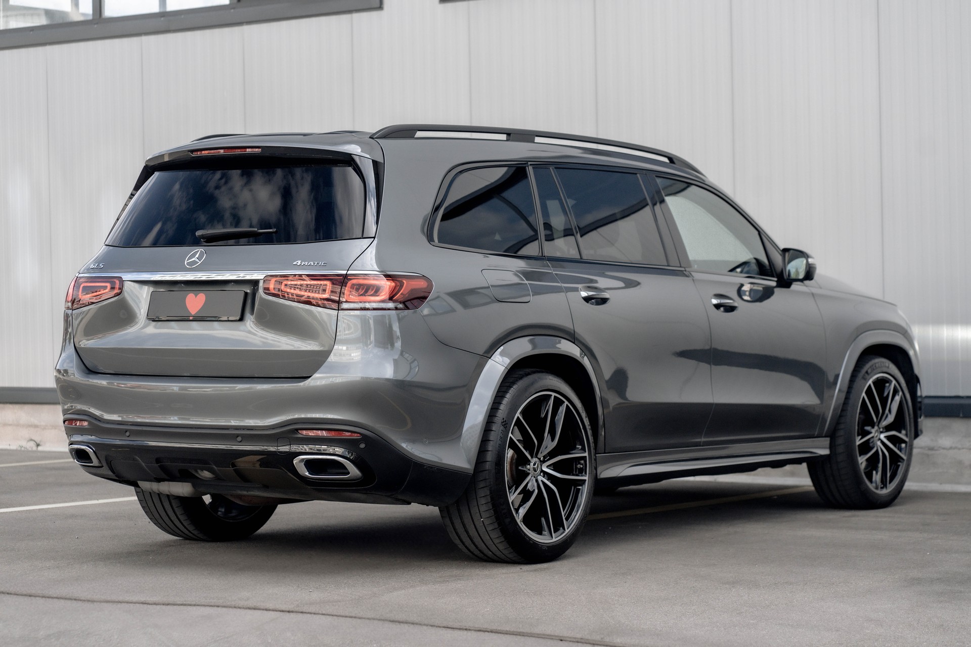 MERCEDES-BENZ GLS 400 d 4Matic AMG Line 9G-Tronic * traumhafte Ausstattung * ab MFK & Service *-image-4