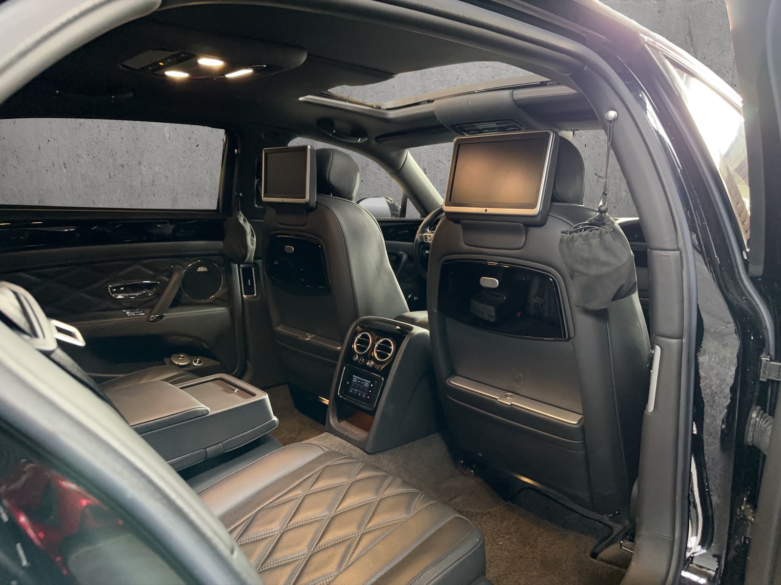 BENTLEY Flying Spur 6.0-image-13