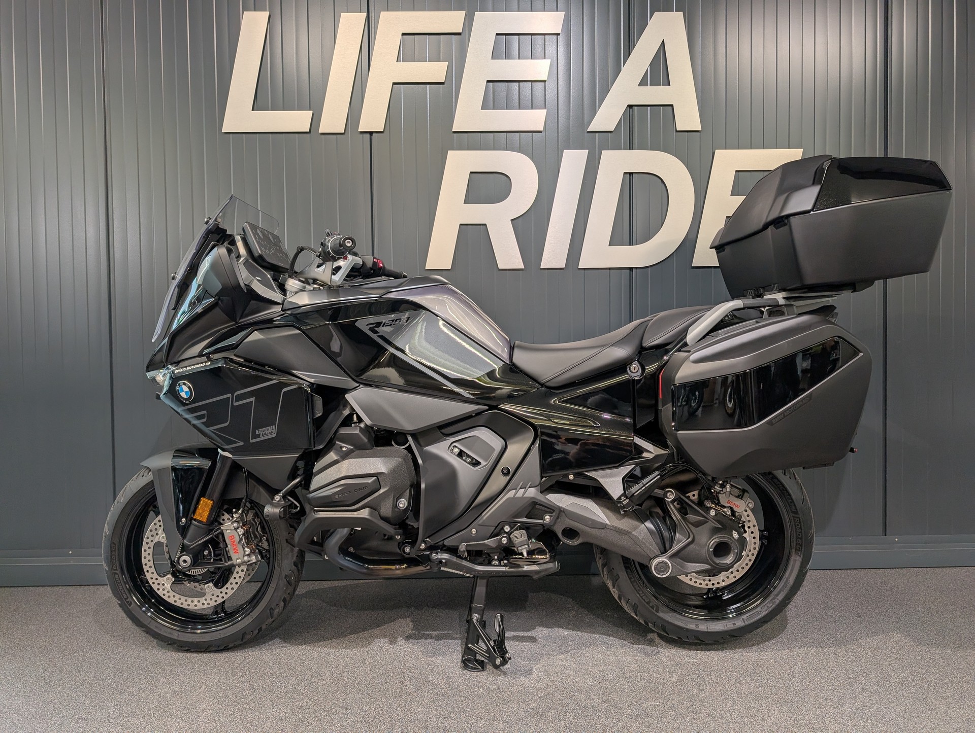 BMW R 1300 RT-image-2