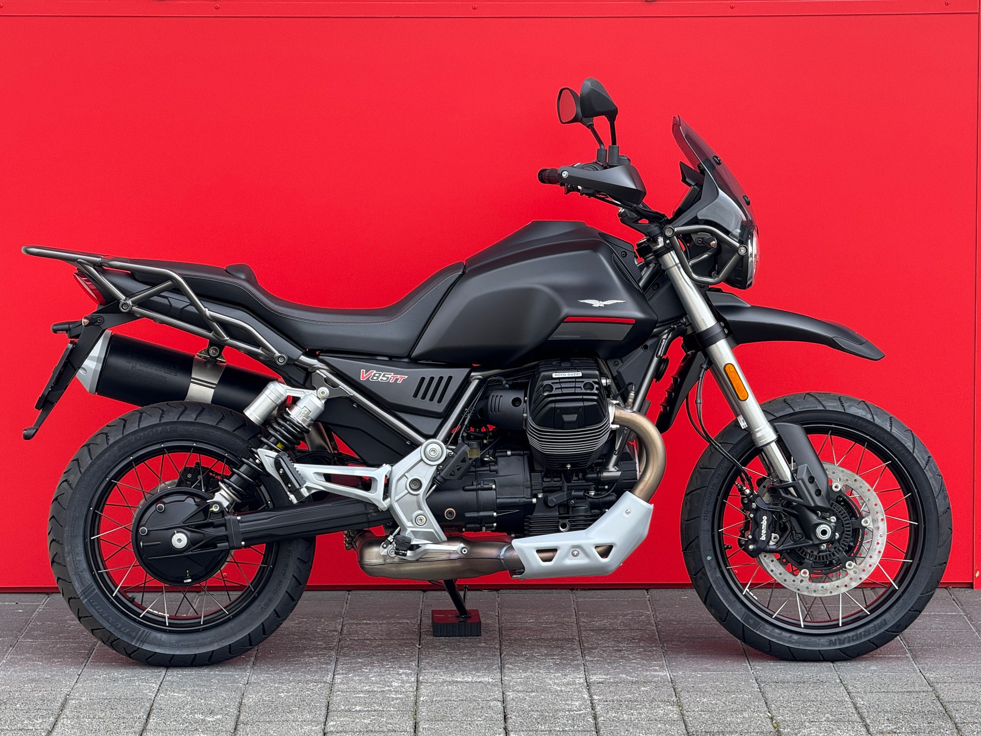 MOTO GUZZI V85 TT-image-0