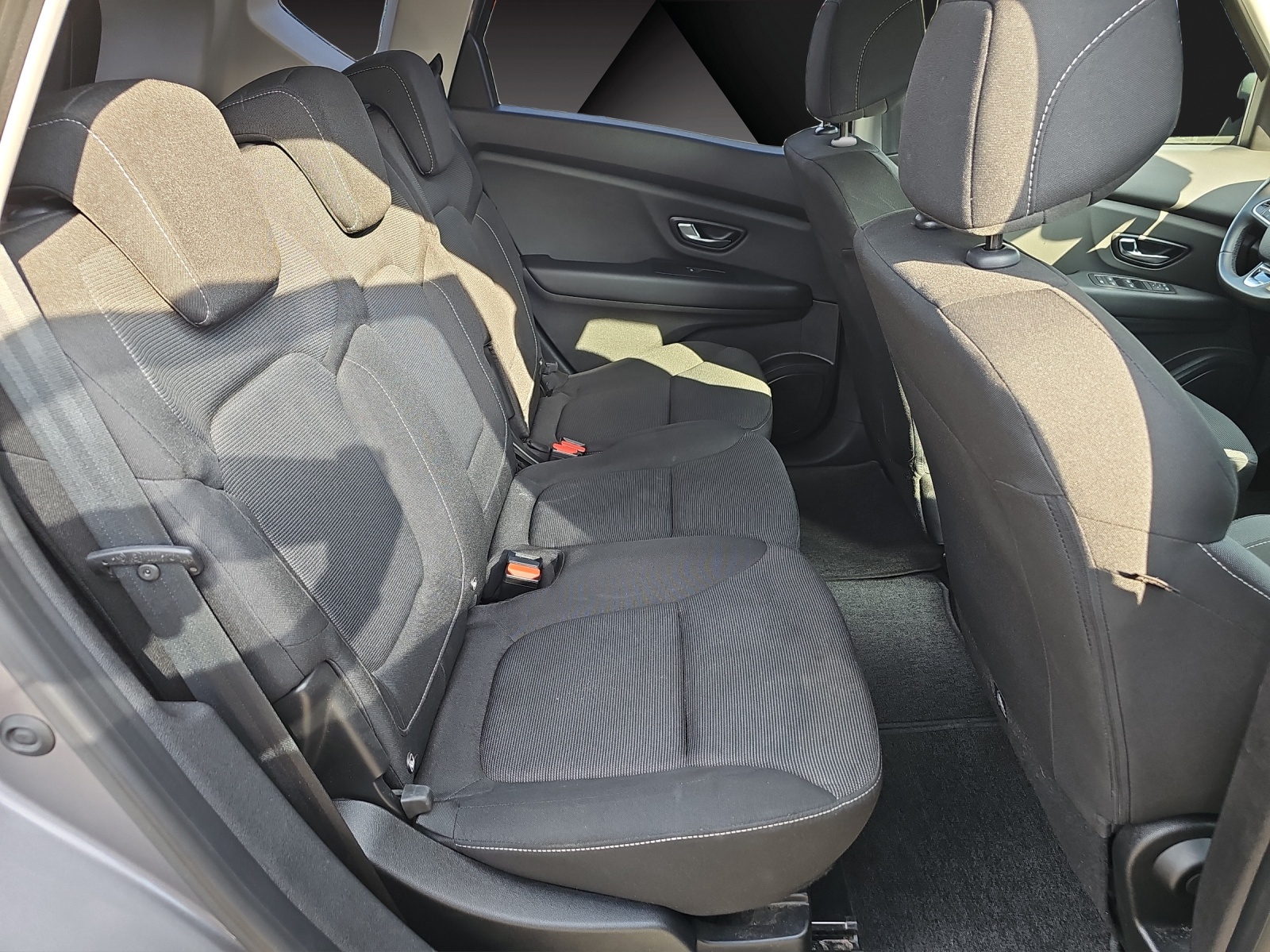 RENAULT Scénic 1.3 16V Turbo Life-image-17