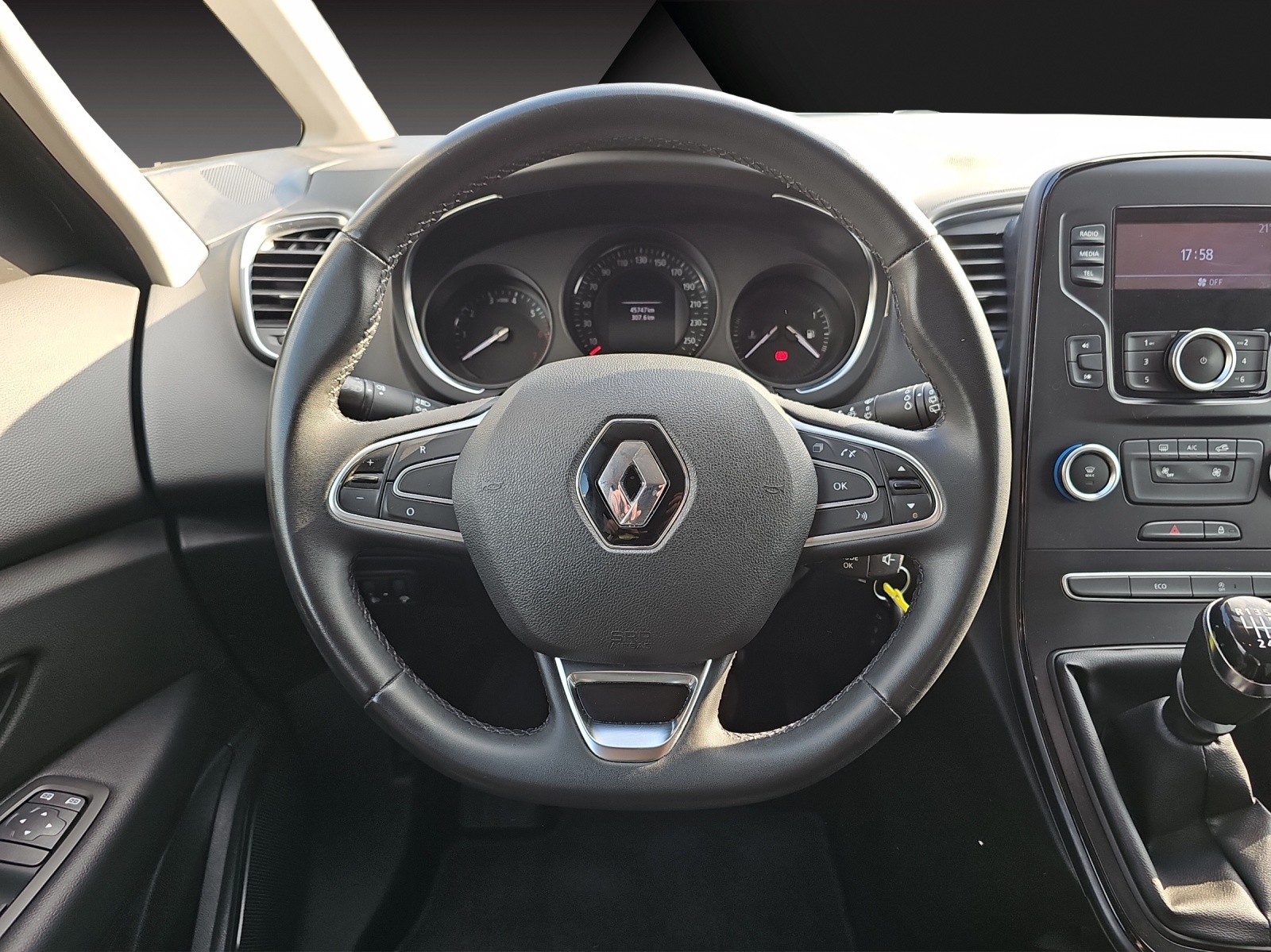 RENAULT Scénic 1.3 16V Turbo Life-image-8