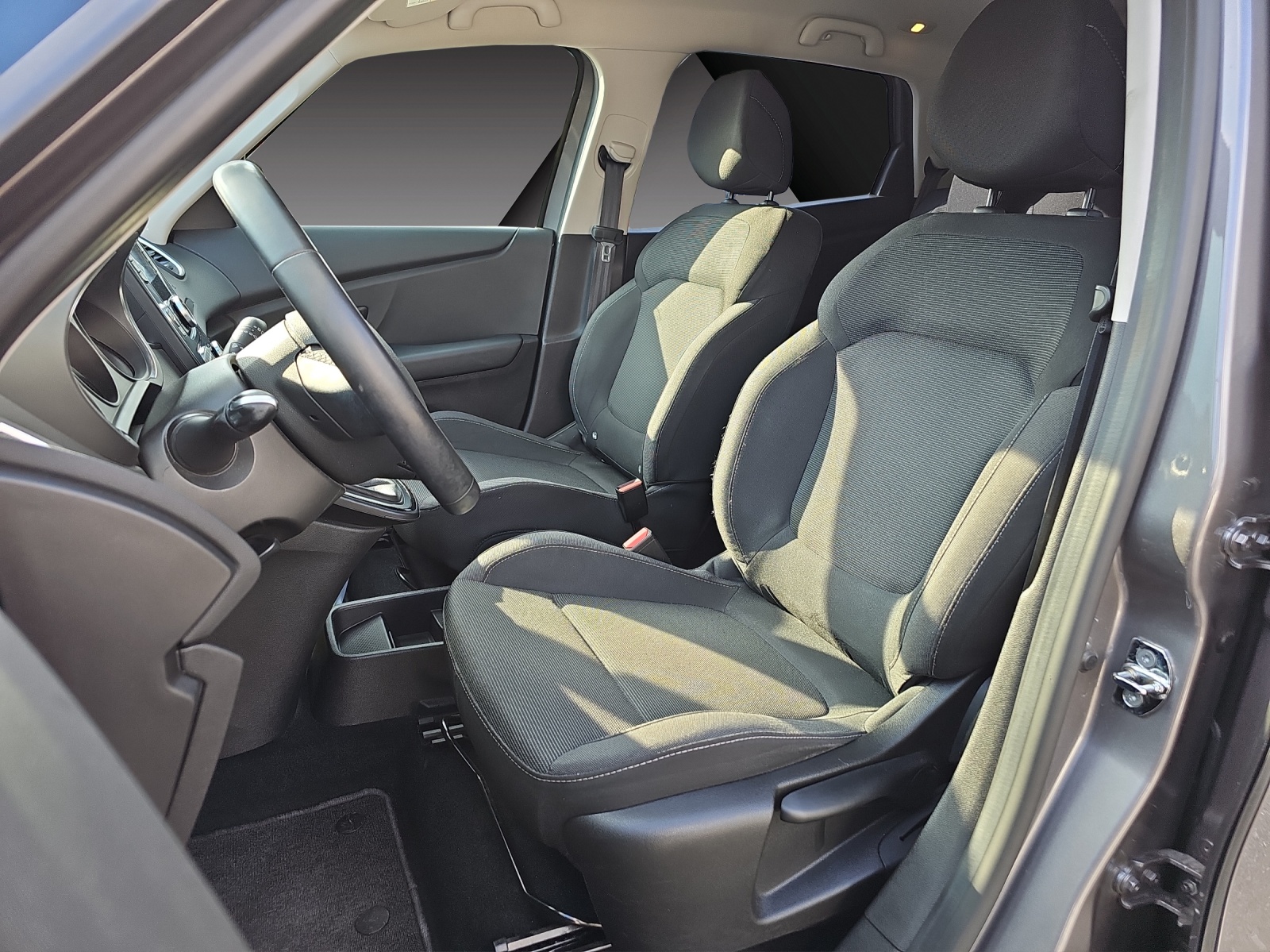 RENAULT Scénic 1.3 16V Turbo Life-image-14