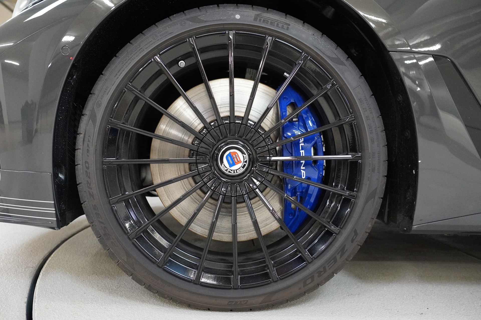 BMW-ALPINA B4 Gran Coupé 3.0 xDrive S-Tronic-image-9