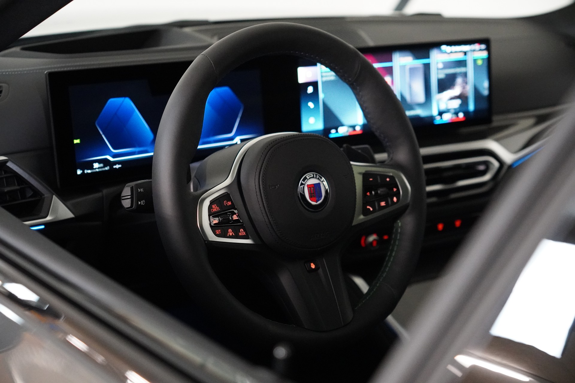 BMW-ALPINA B4 Gran Coupé 3.0 xDrive S-Tronic-image-25