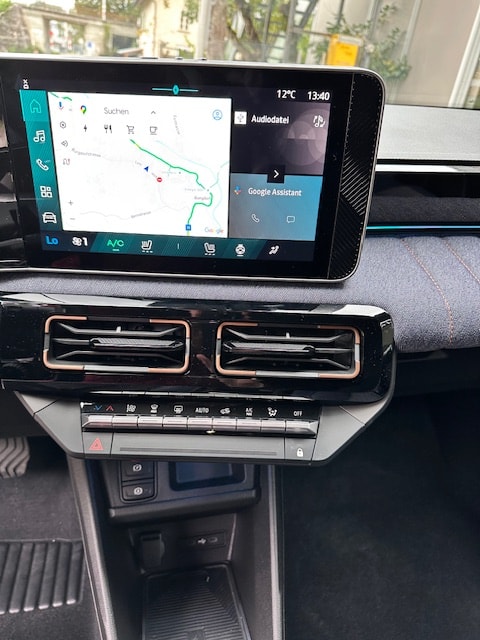 RENAULT R4 E-Tech Comfort Range 52 kWh Techno-image-18