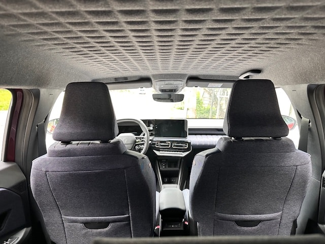 RENAULT R4 E-Tech Comfort Range 52 kWh Techno-image-9
