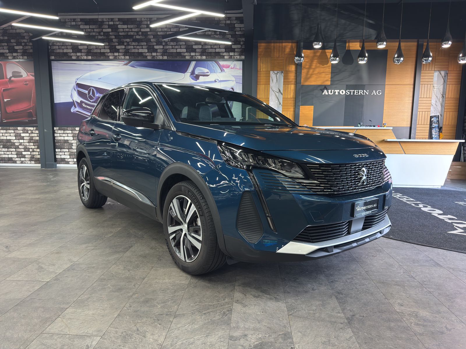PEUGEOT 3008 1.2 PureTech Active Pack-showroom-element-2