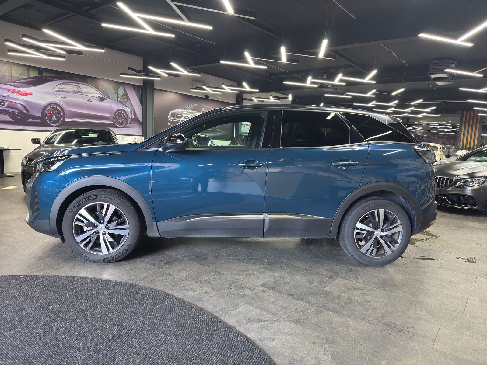 PEUGEOT 3008 1.2 PureTech Active Pack-image-7