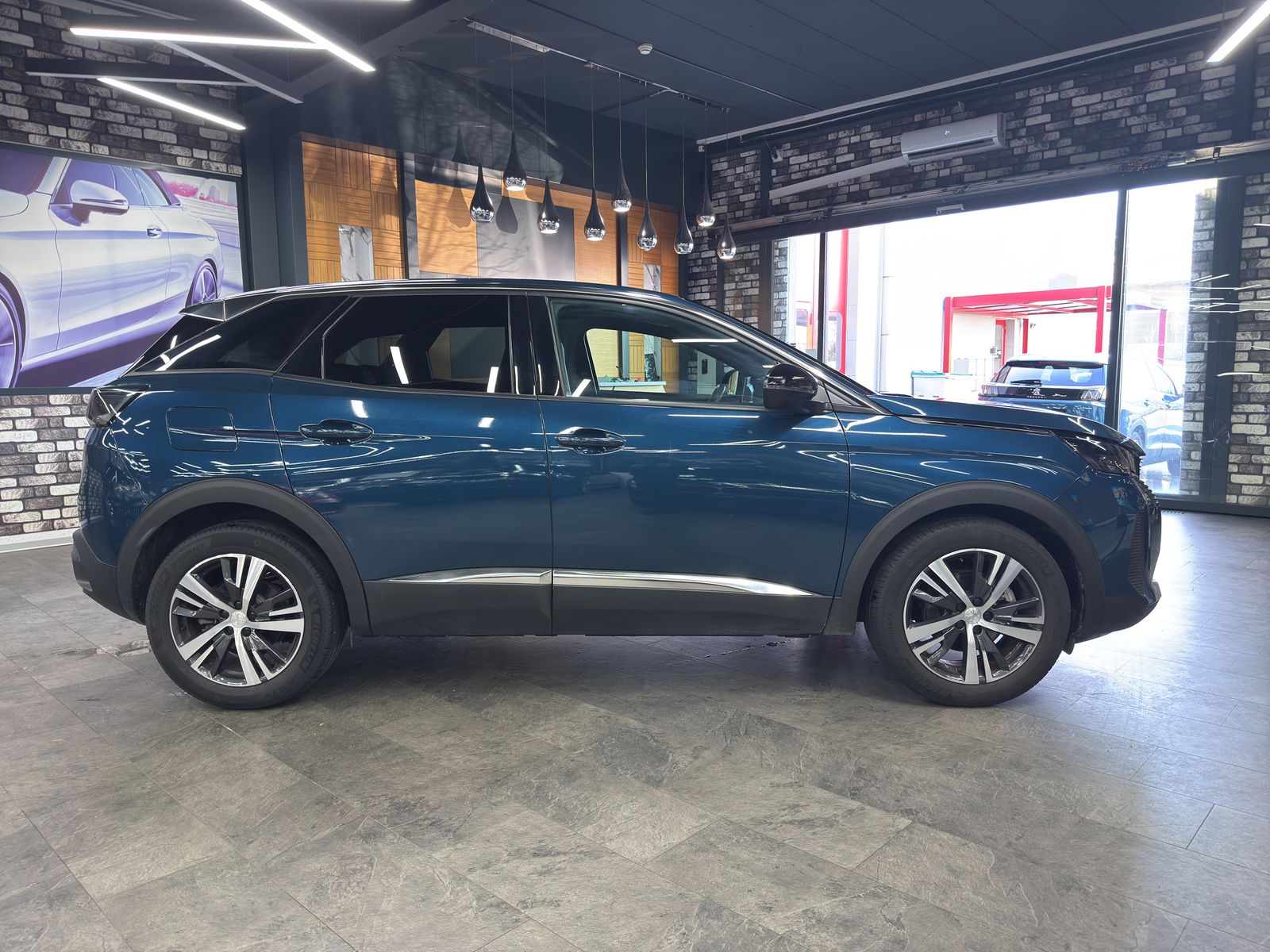 PEUGEOT 3008 1.2 PureTech Active Pack-showroom-element-3
