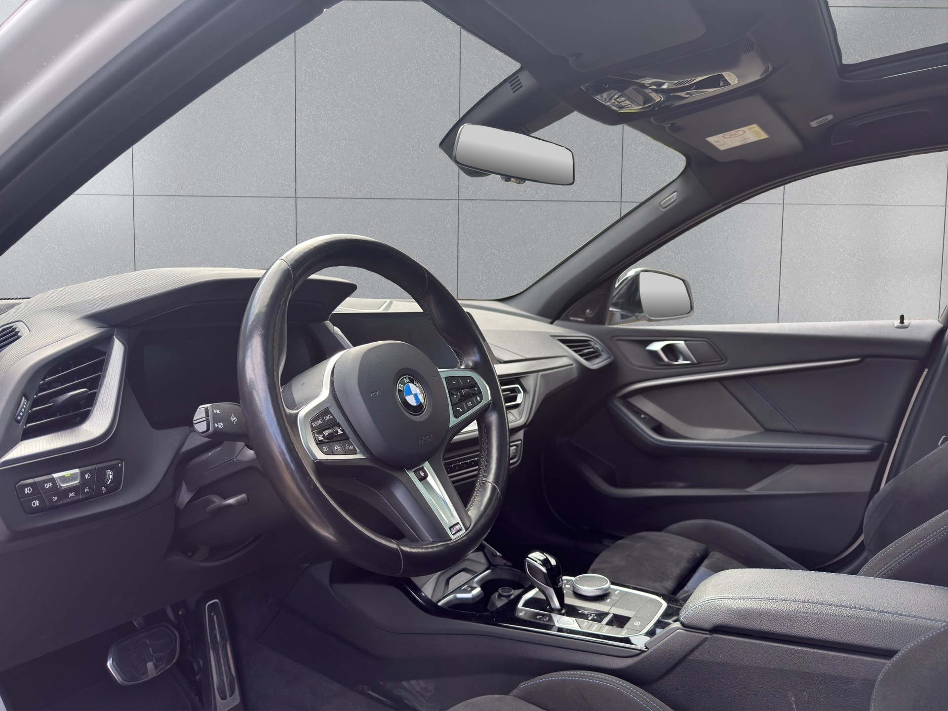 BMW 120d xDrive Steptronic M Sport-image-8