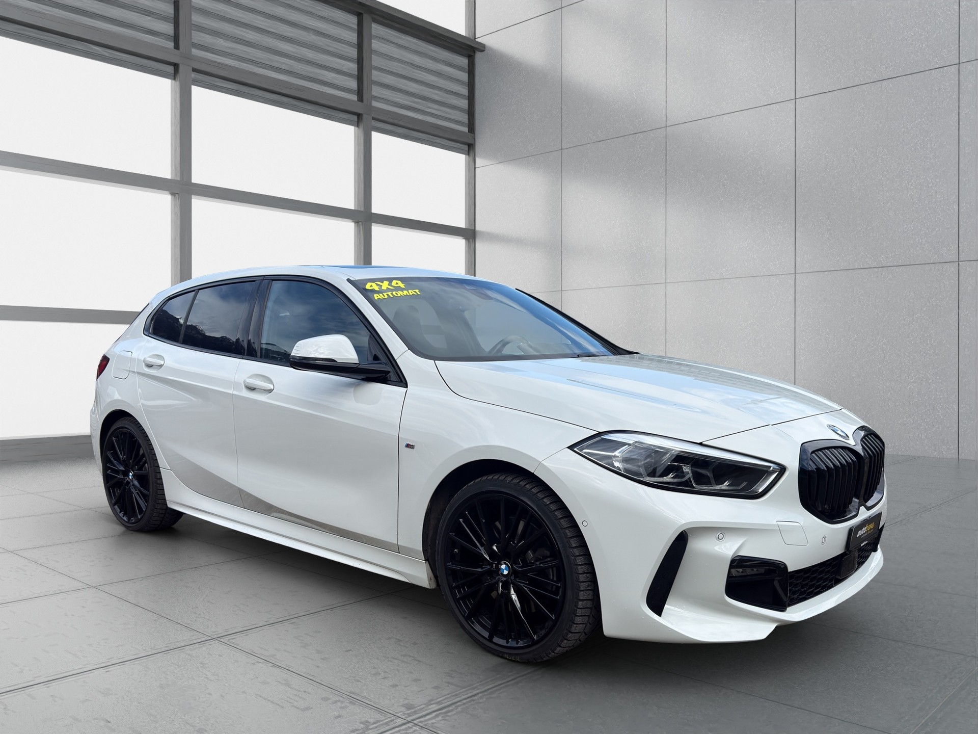 BMW 120d xDrive Steptronic M Sport-image-1
