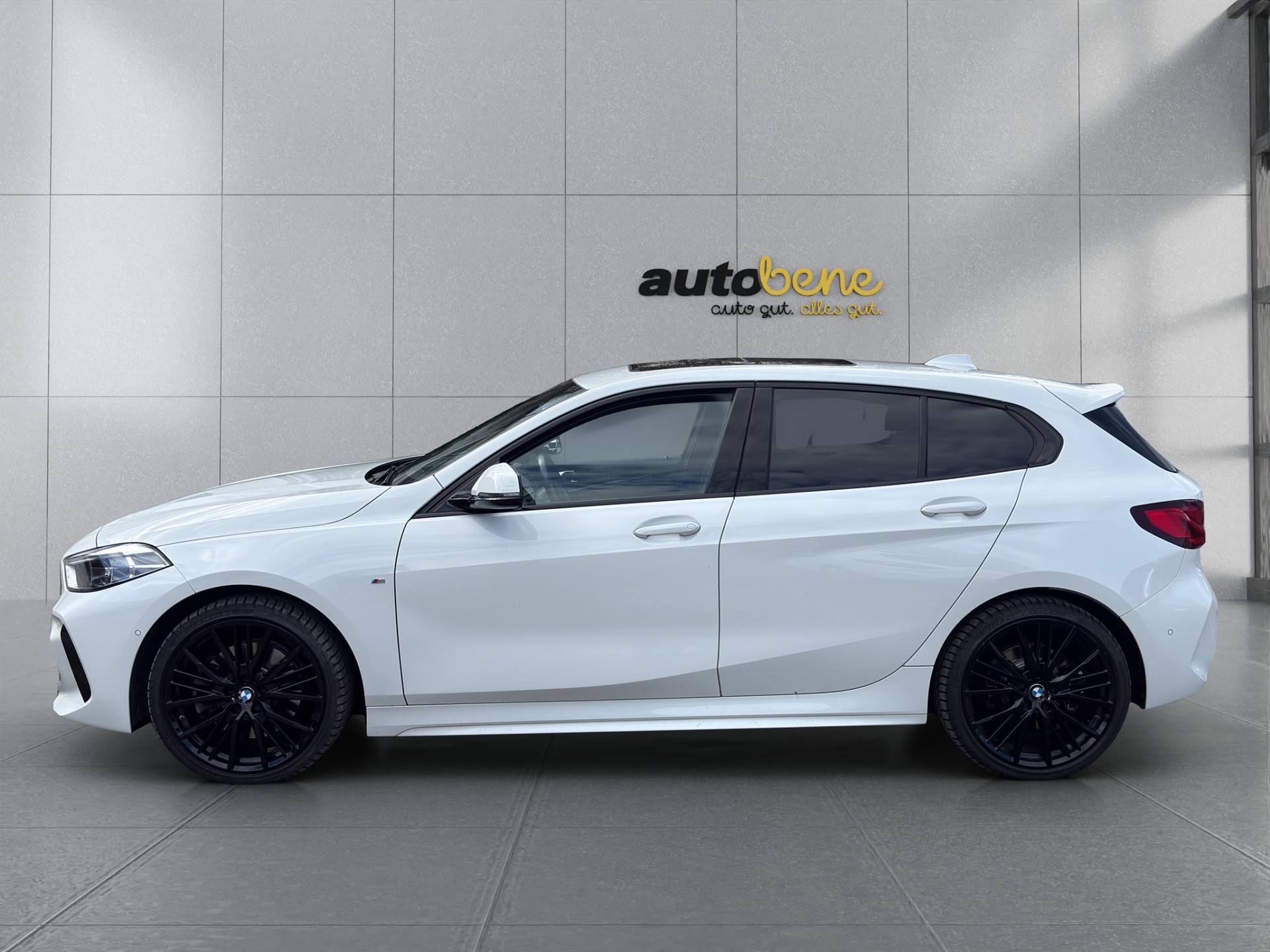 BMW 120d xDrive Steptronic M Sport-image-3