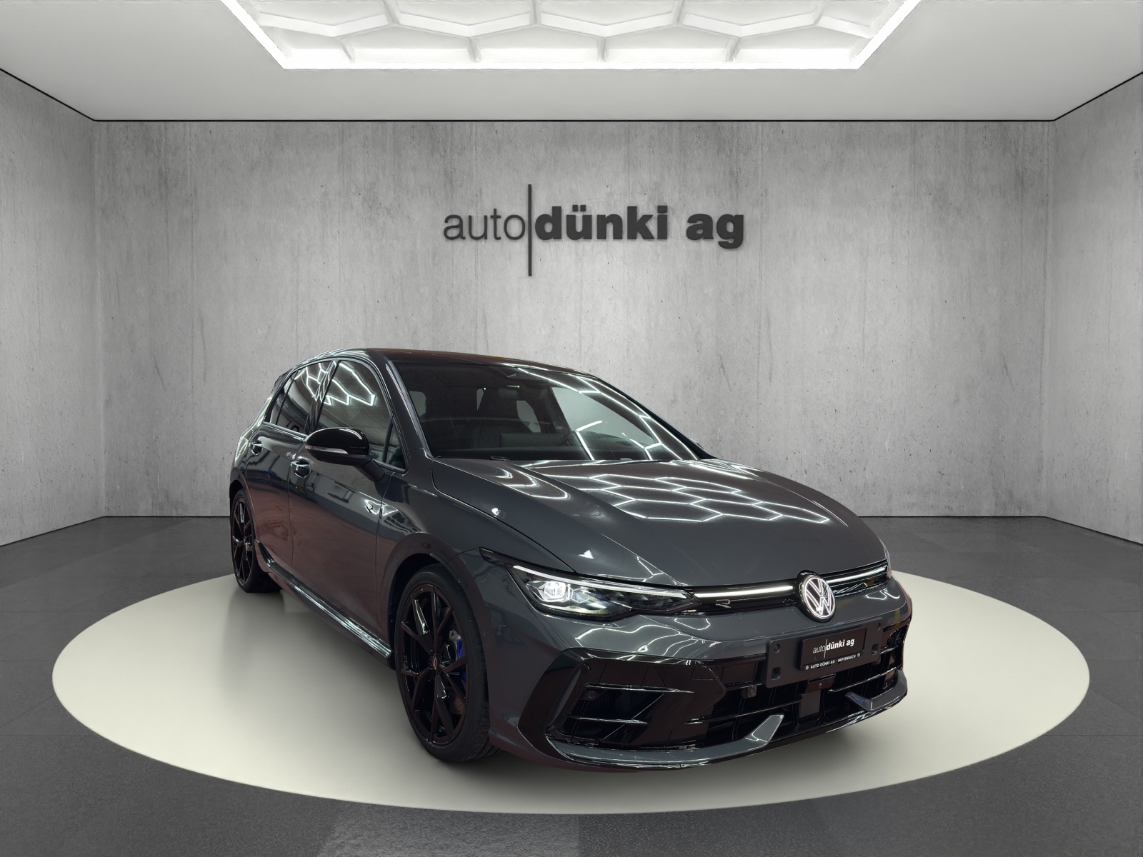 VW Golf 2.0 TSI R DSG 4 Motion-image-5