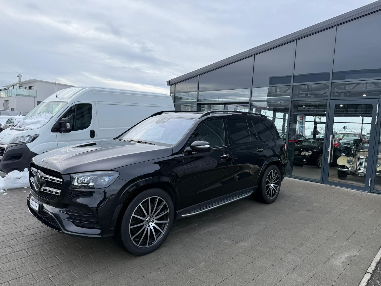 MERCEDES-BENZ GLS 400 d 4Matic AMG Line 9G-Tronic-showroom-element-2