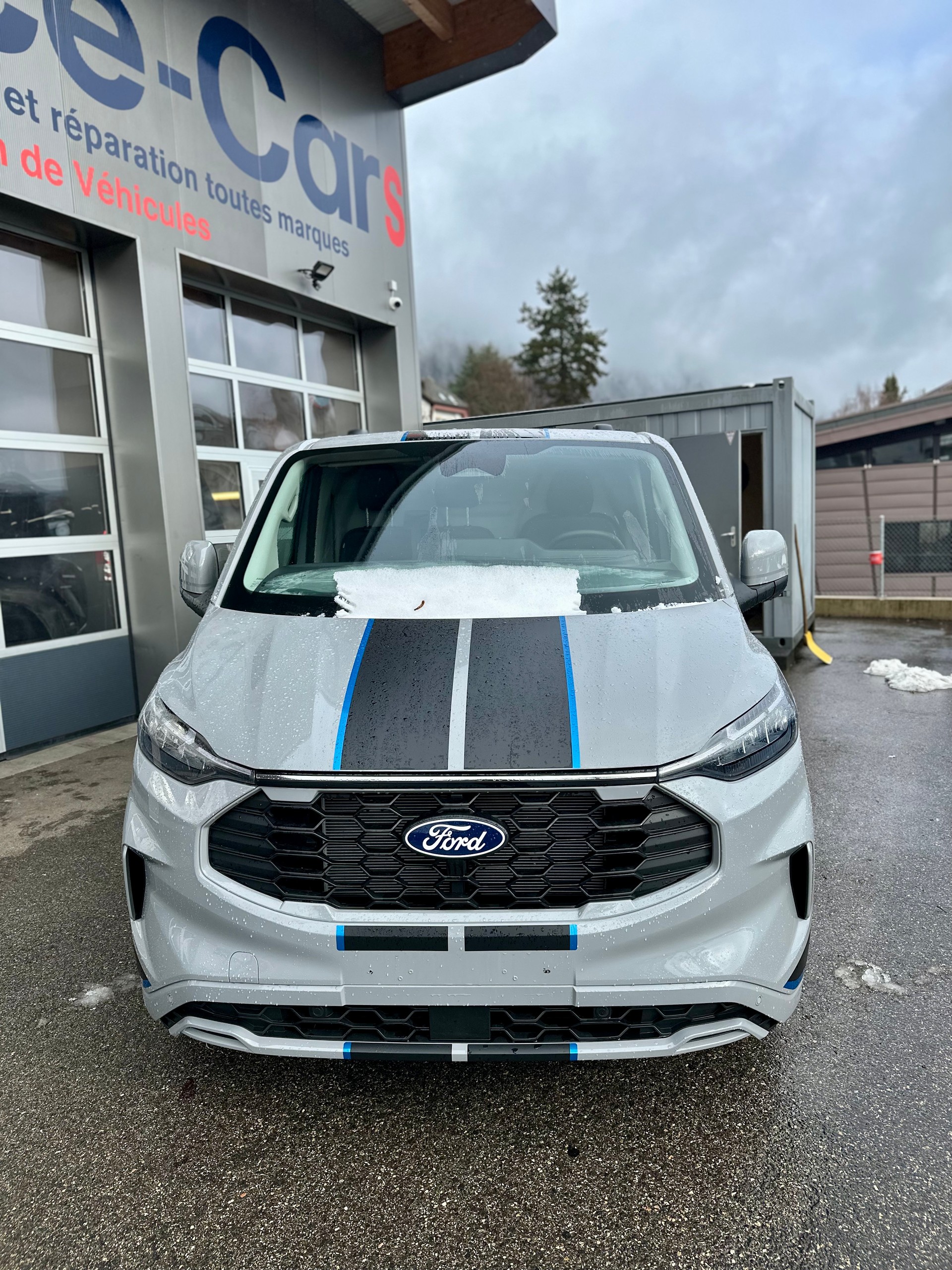 FORD Transit Custom Van 320 L1H1-image-1