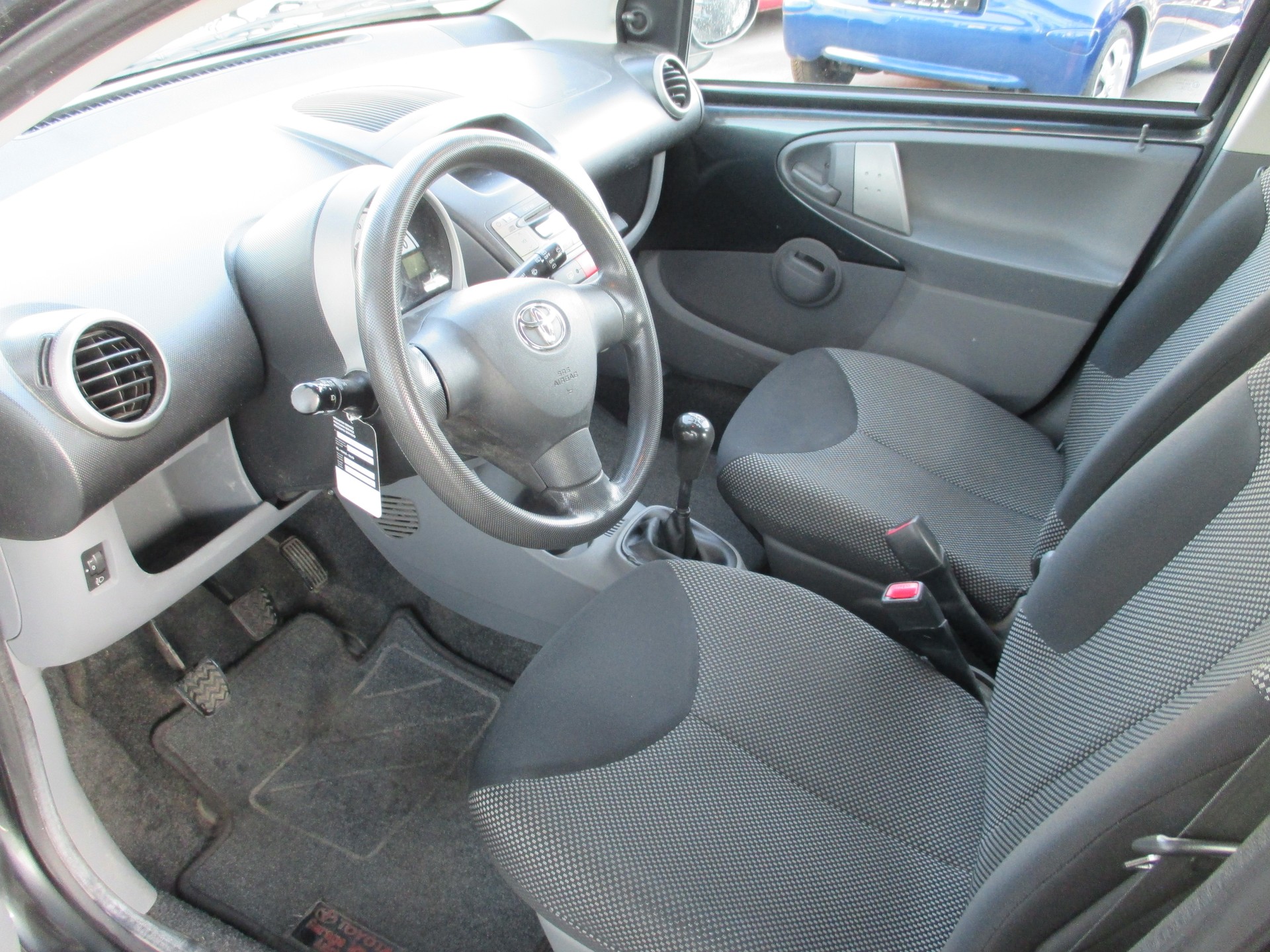 TOYOTA Aygo 1.0 Linea Luna-image-8