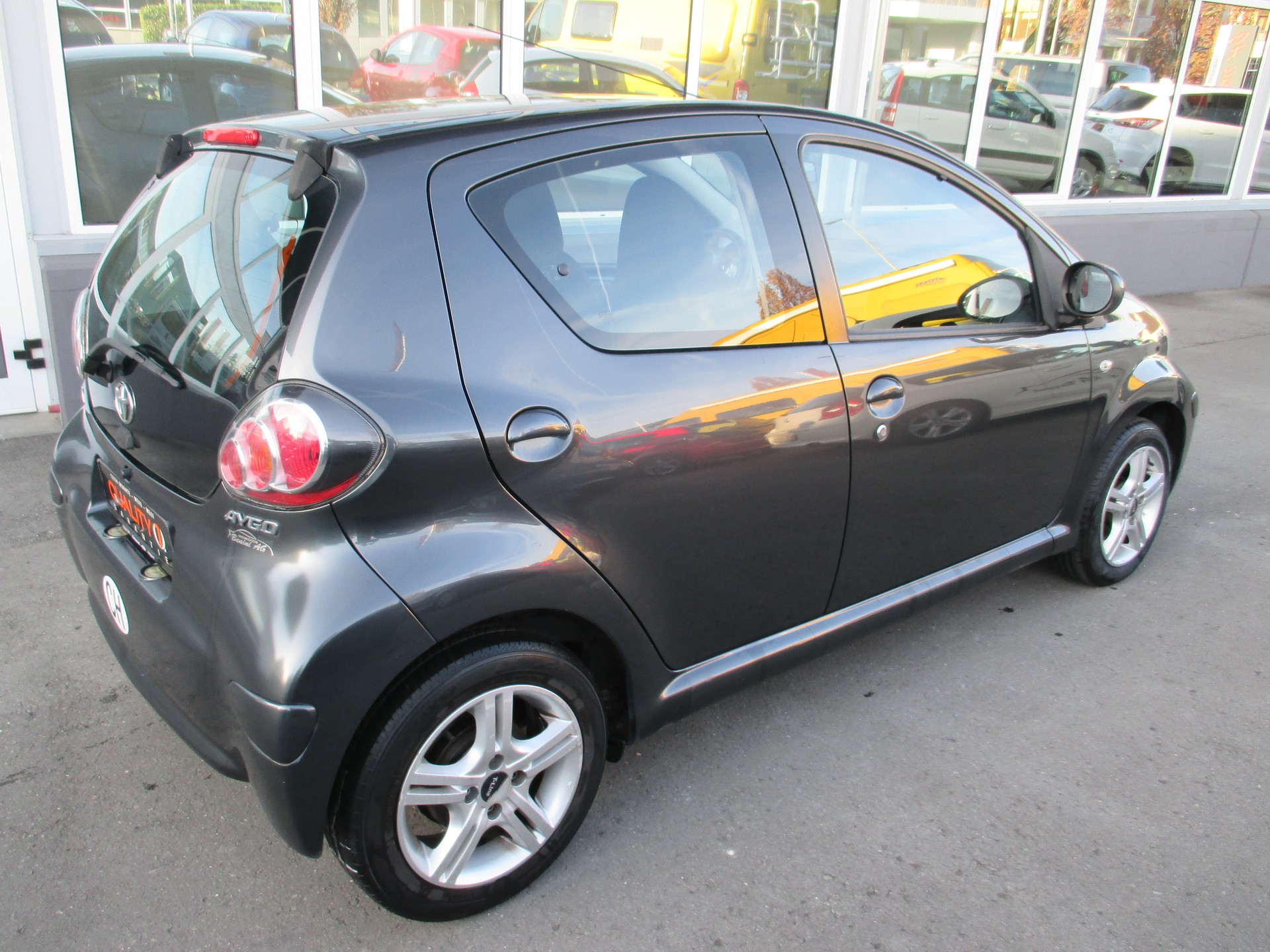 TOYOTA Aygo 1.0 Linea Luna-image-4