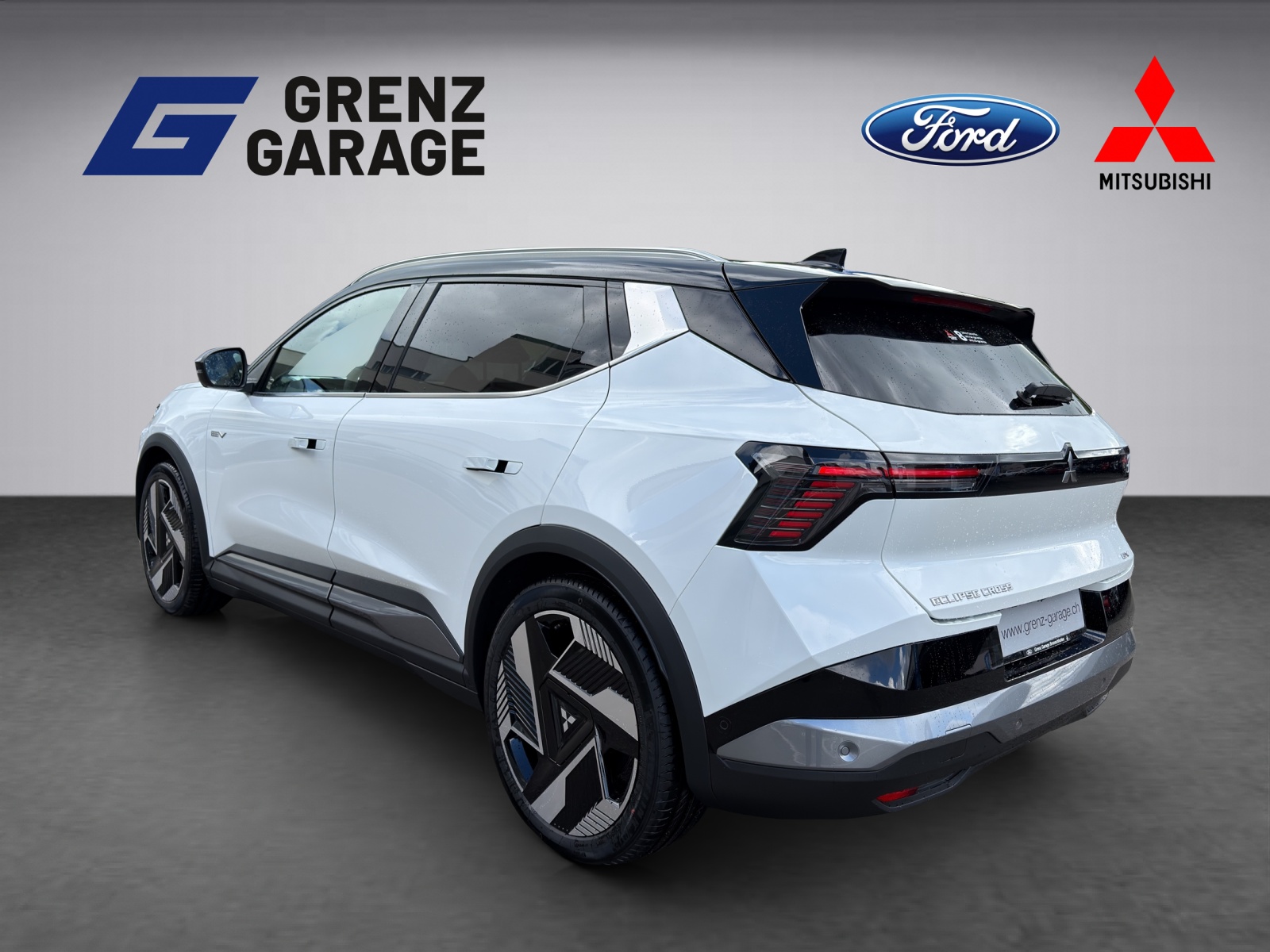 MITSUBISHI Eclipse Cross Intense+-showroom-element-2