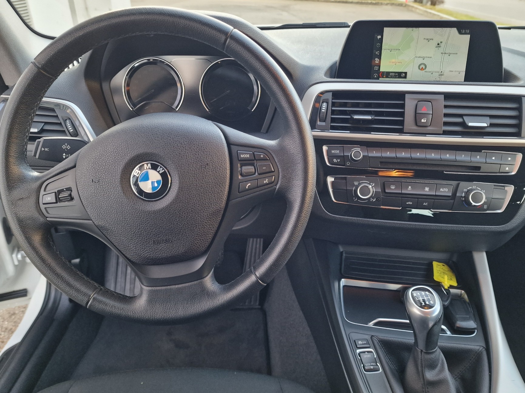 BMW 114d Business-image-8
