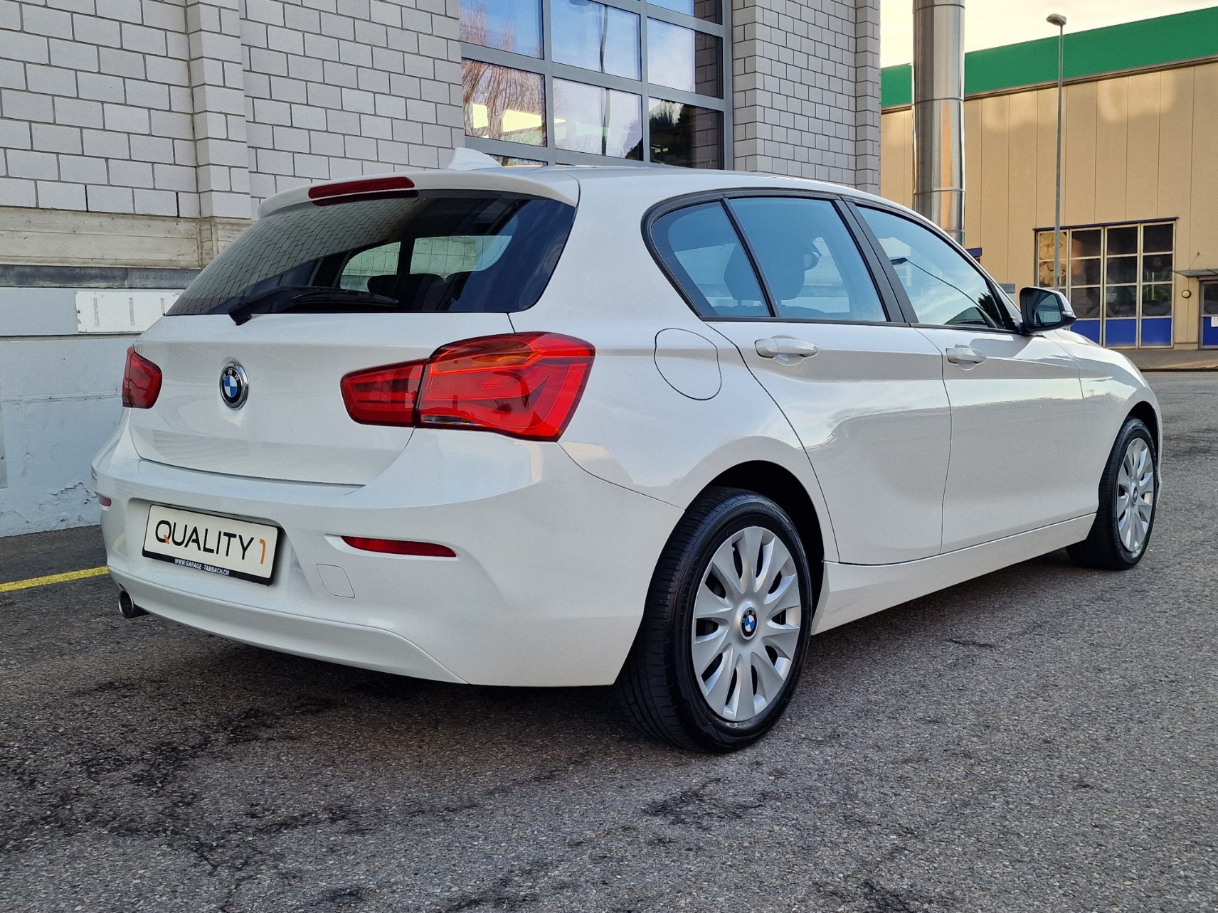 BMW 114d Business-image-4
