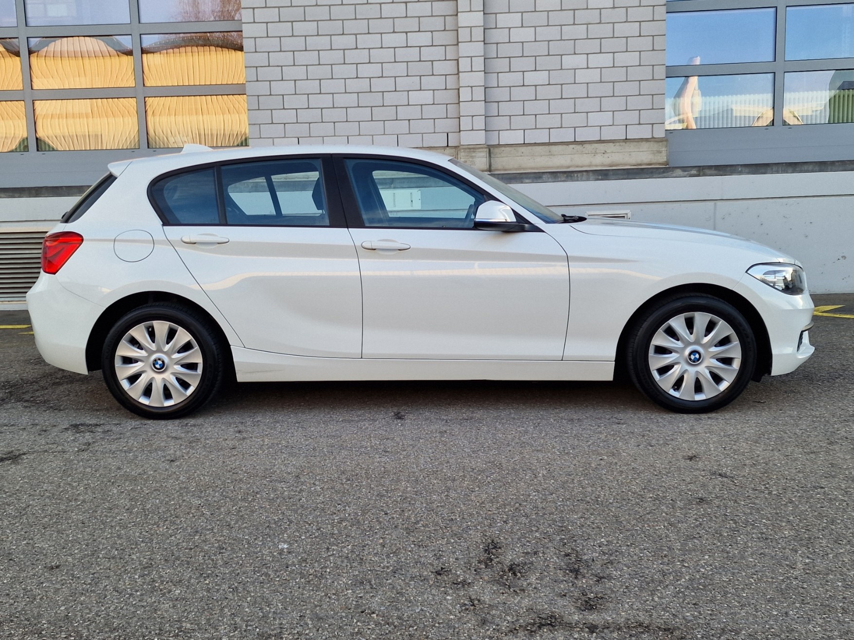 BMW 114d Business-image-3