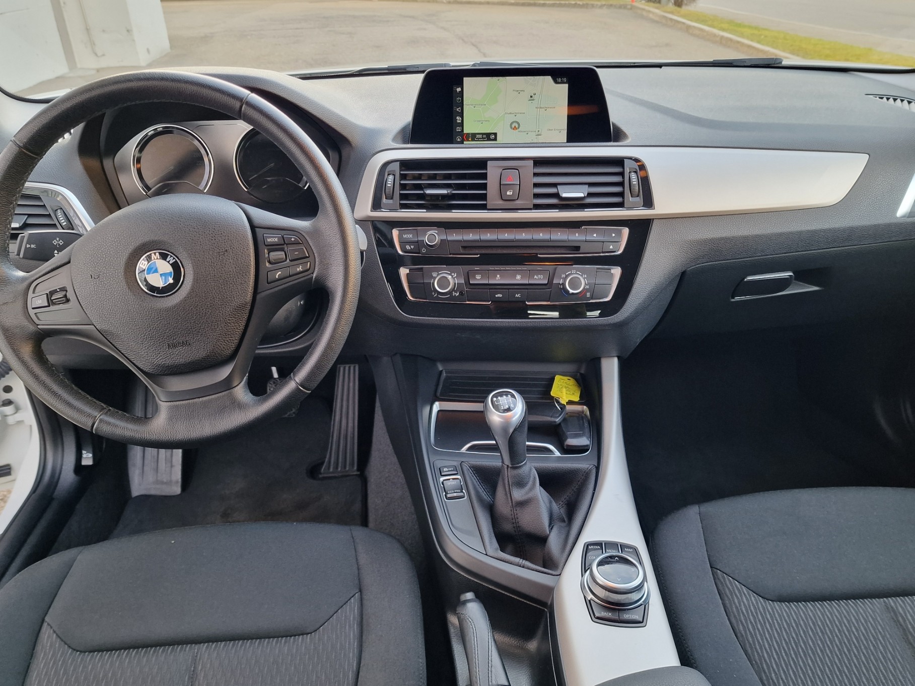 BMW 114d Business-image-7