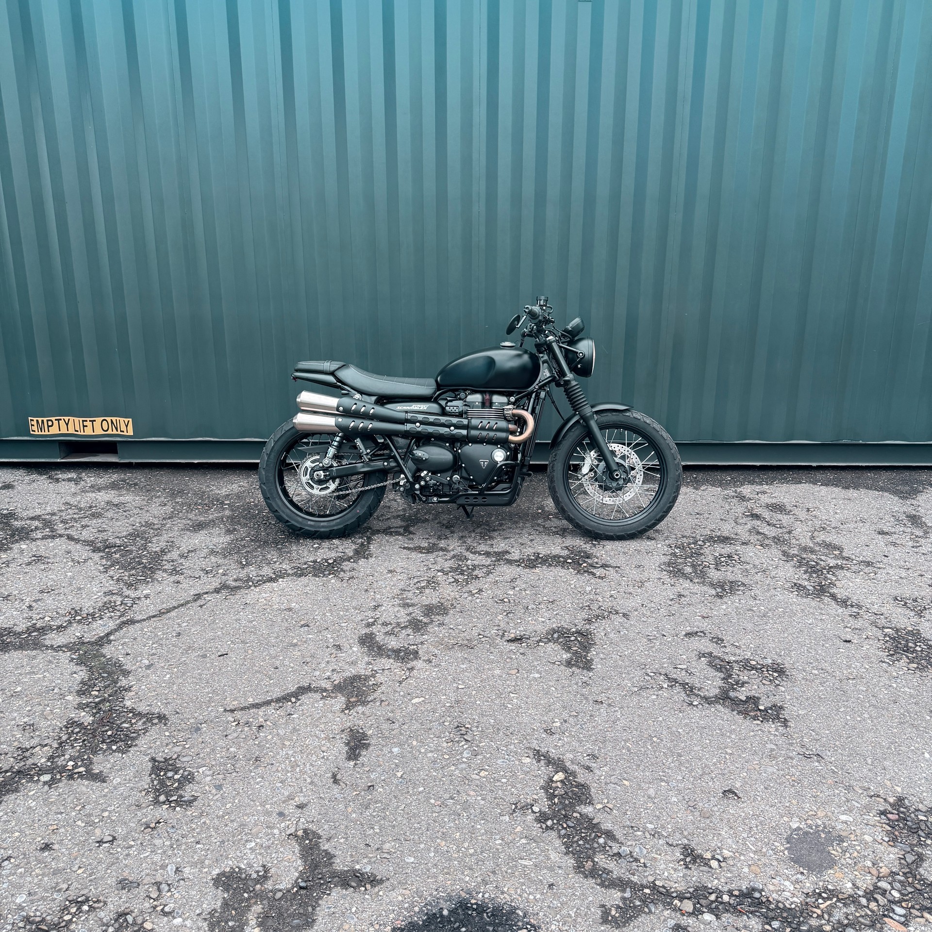 TRIUMPH Street Scrambler 900 (35kW)-image-2