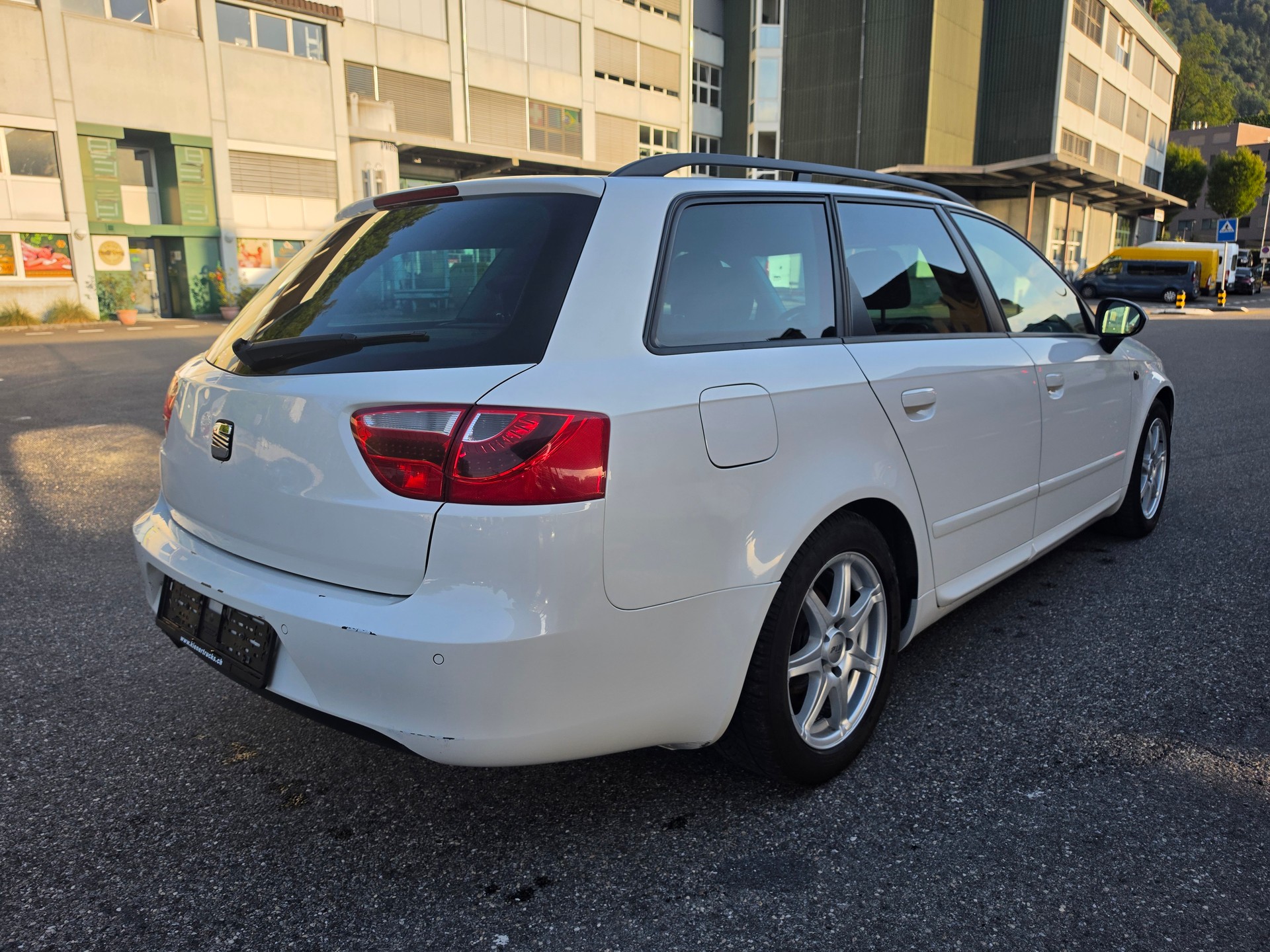 SEAT Exeo ST 2.0 TDI Style multitronic-image-4