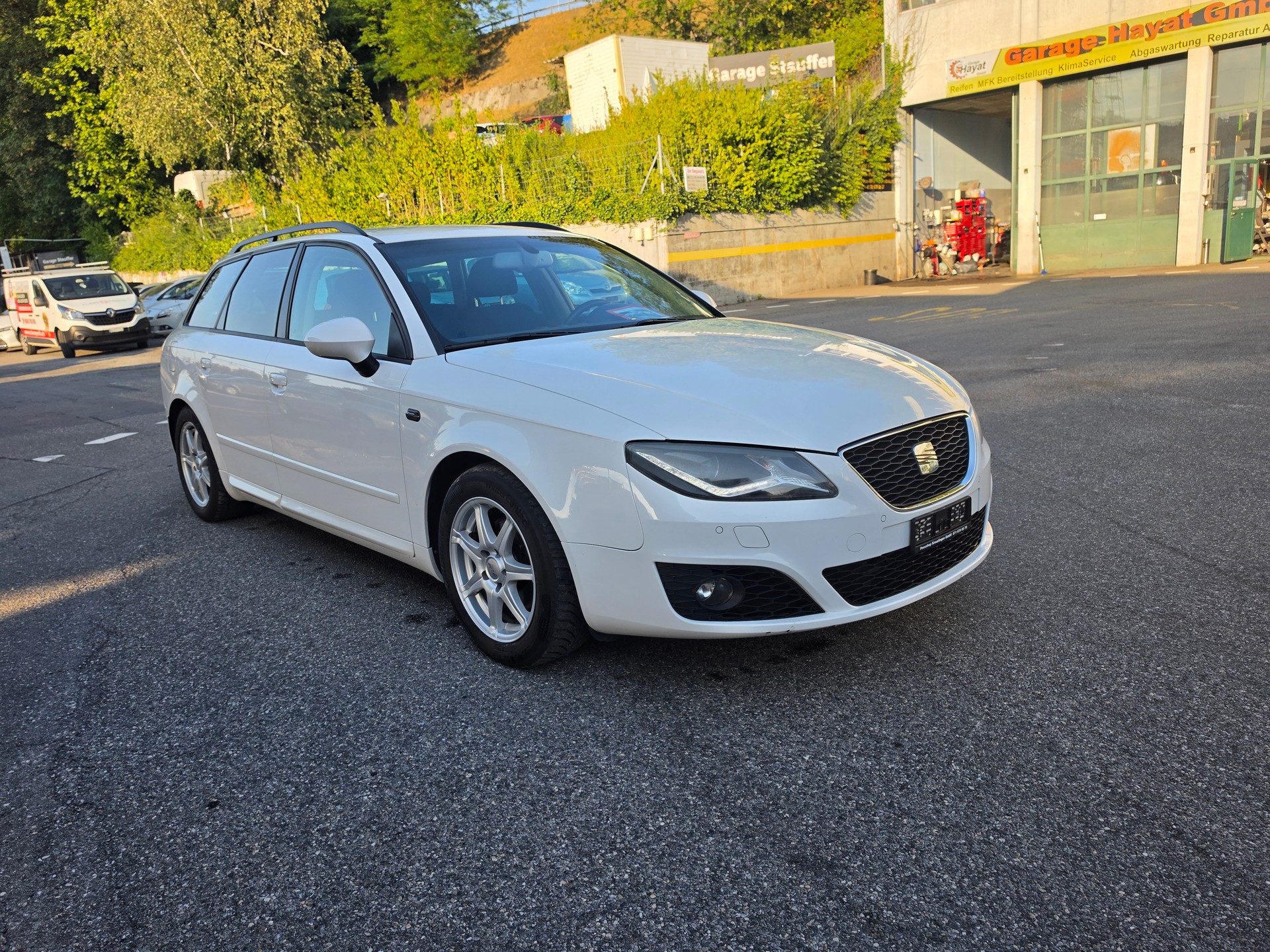 SEAT Exeo ST 2.0 TDI Style multitronic-image-2