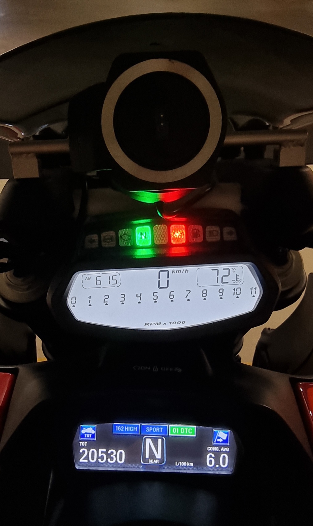 DUCATI Diavel 1200 Carbon-image-5