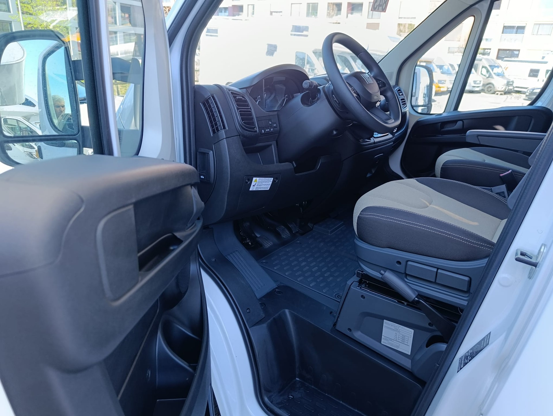 RIMOR Sarus 50***Unschlagbar in Preis und Leistung: Nirgendwo bekommen Sie mehr Wohnmobil für Ihr Geld als bei Rimor***-image-12