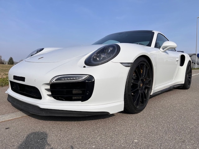 PORSCHE 911 Turbo S PDK-image-2