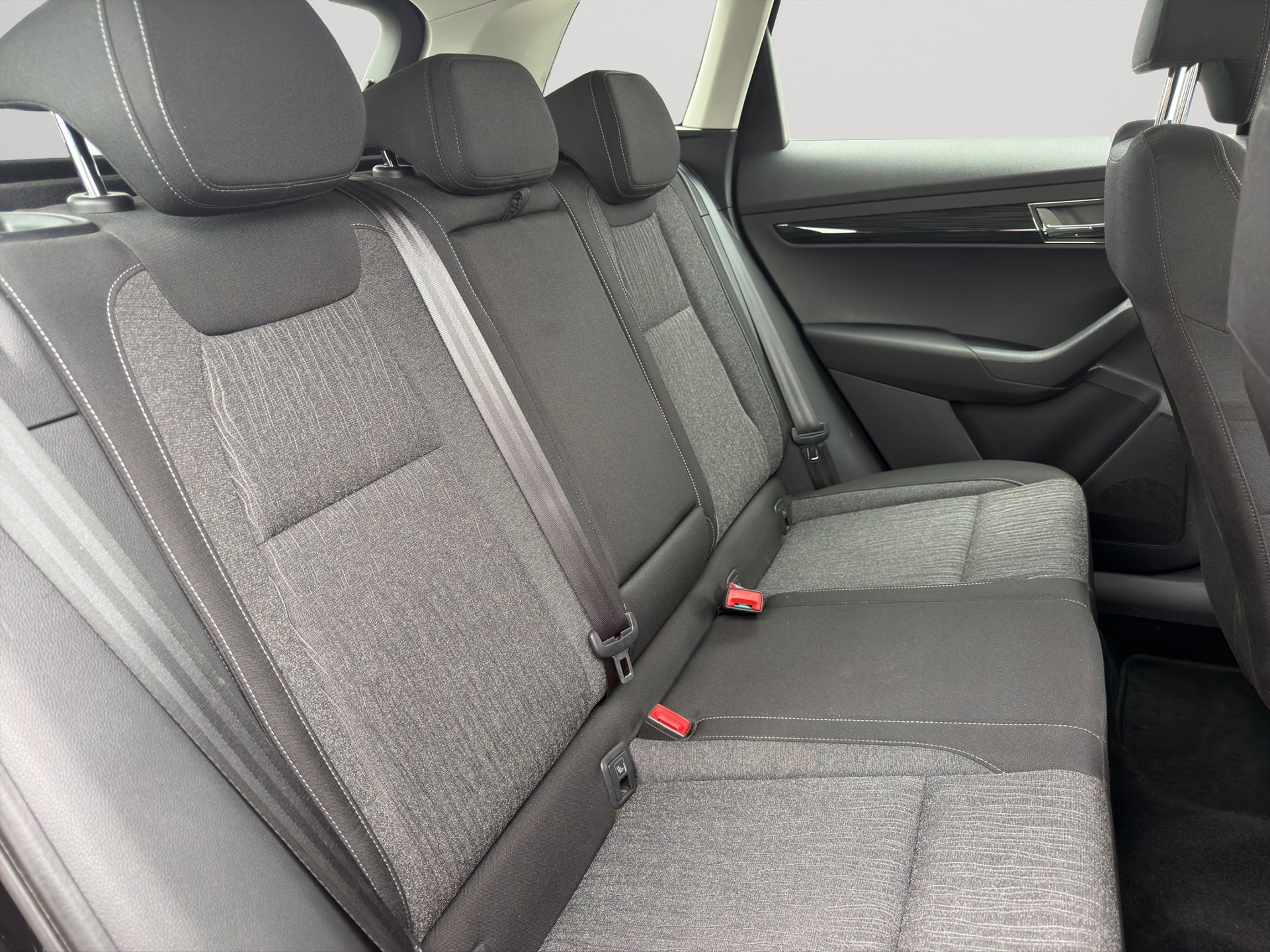 SKODA Karoq 1.5 TSI ACT Style DSG-image-15