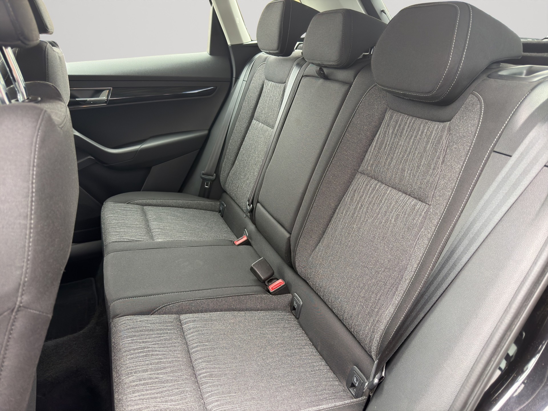 SKODA Karoq 1.5 TSI ACT Style DSG-image-16