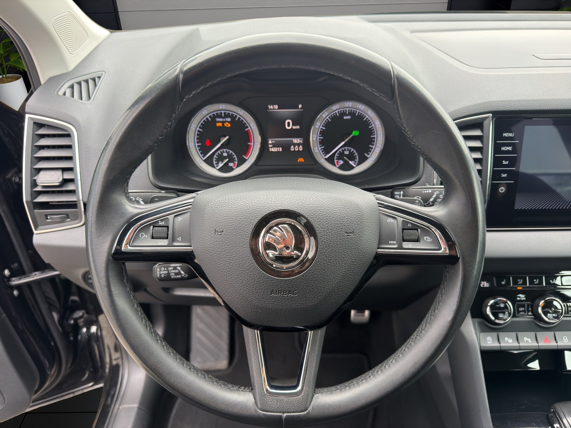 SKODA Karoq 1.5 TSI ACT Style DSG-image-9