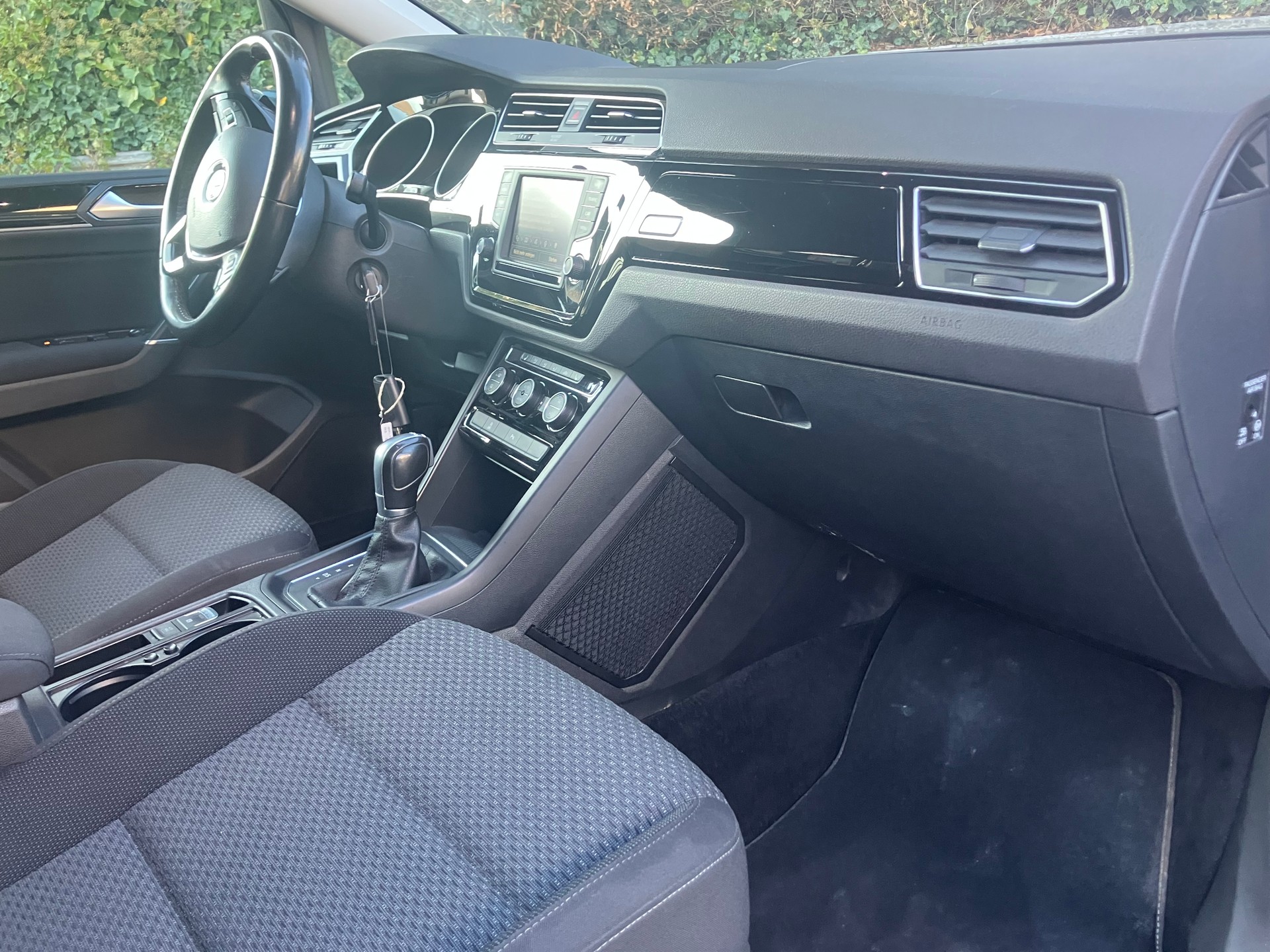 VW Touran 2.0 TDI BlueMotion Technology Comfortline DSG-image-6