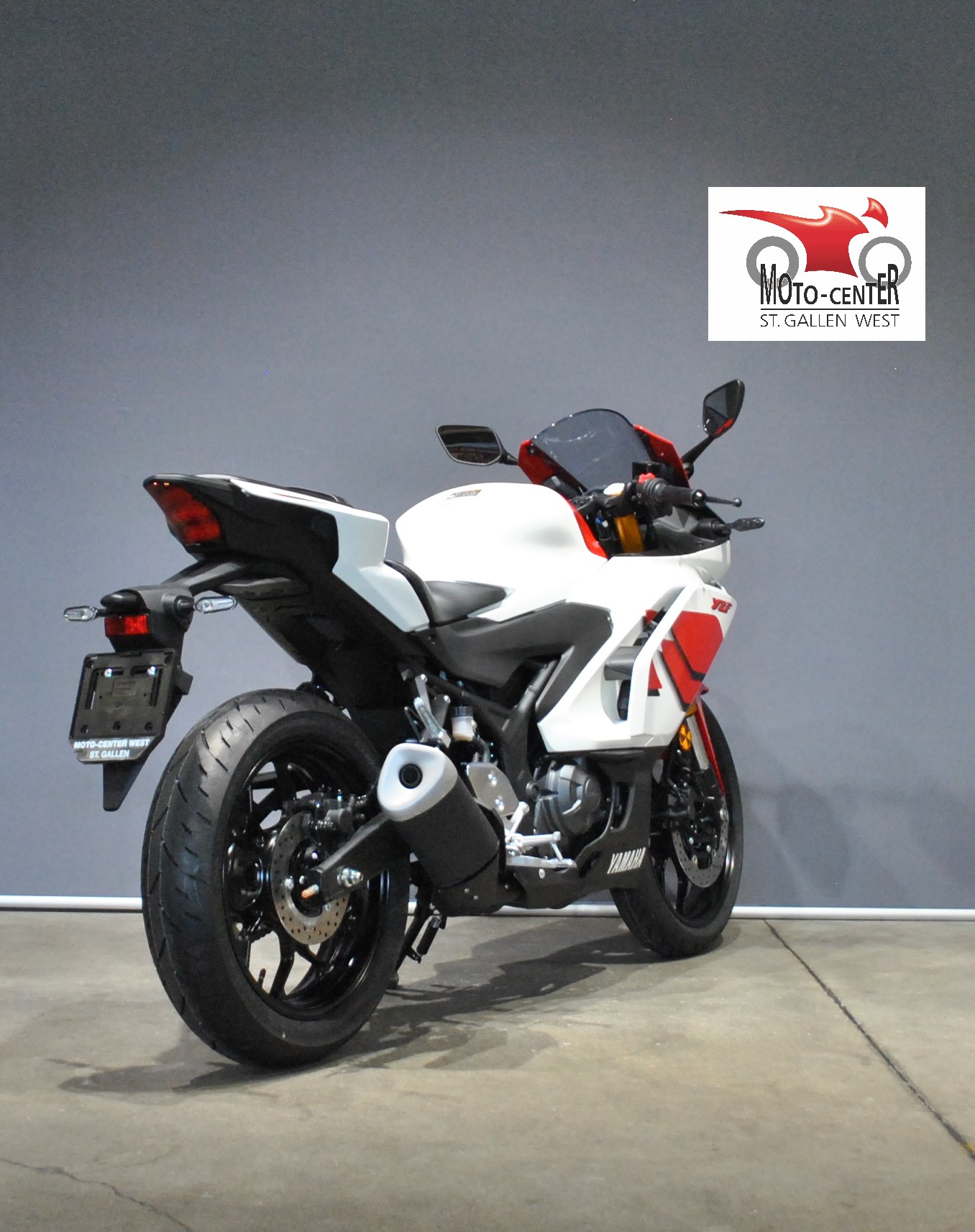 YAMAHA YZF-R3-image-4