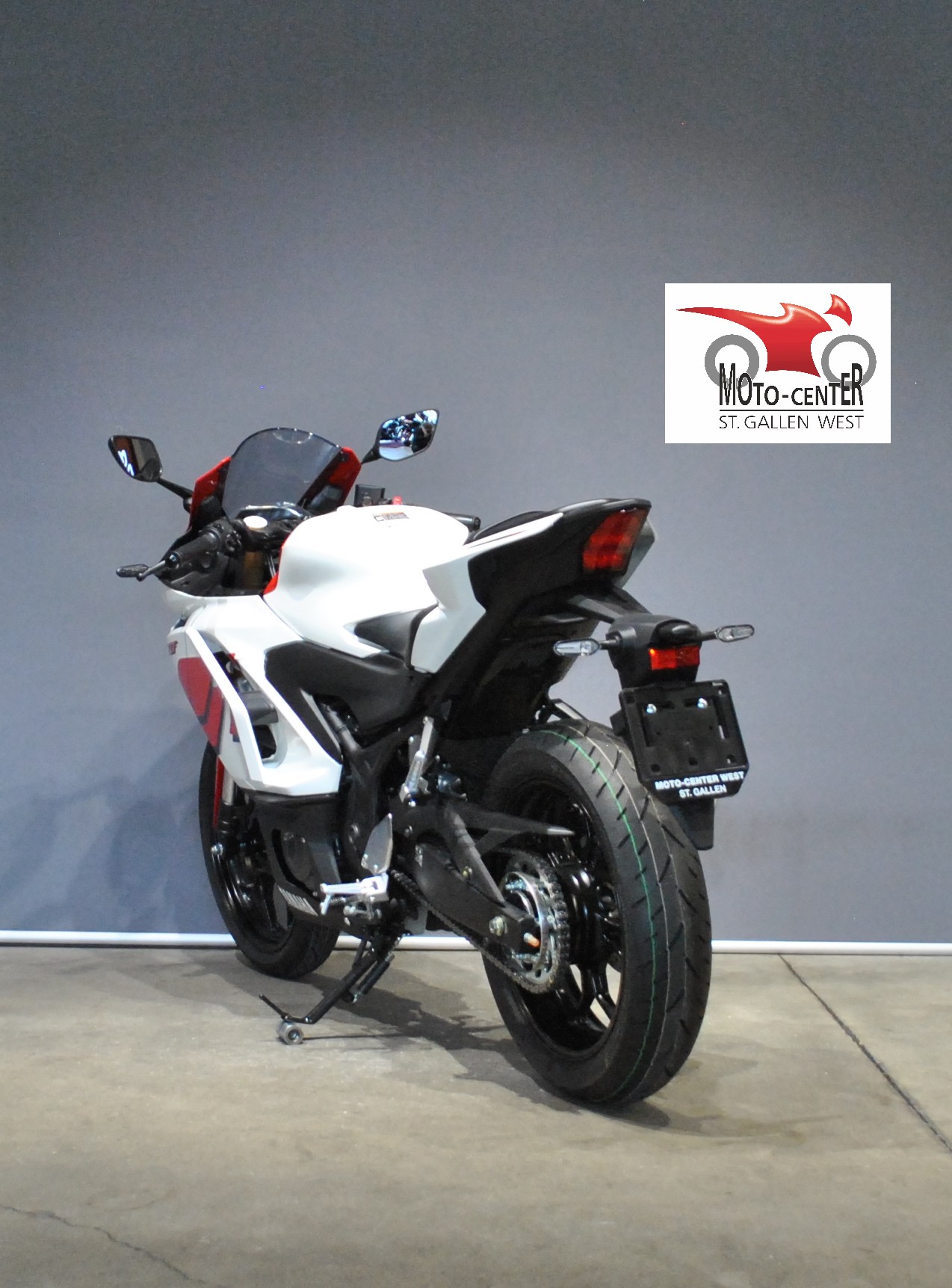 YAMAHA YZF-R3-image-3