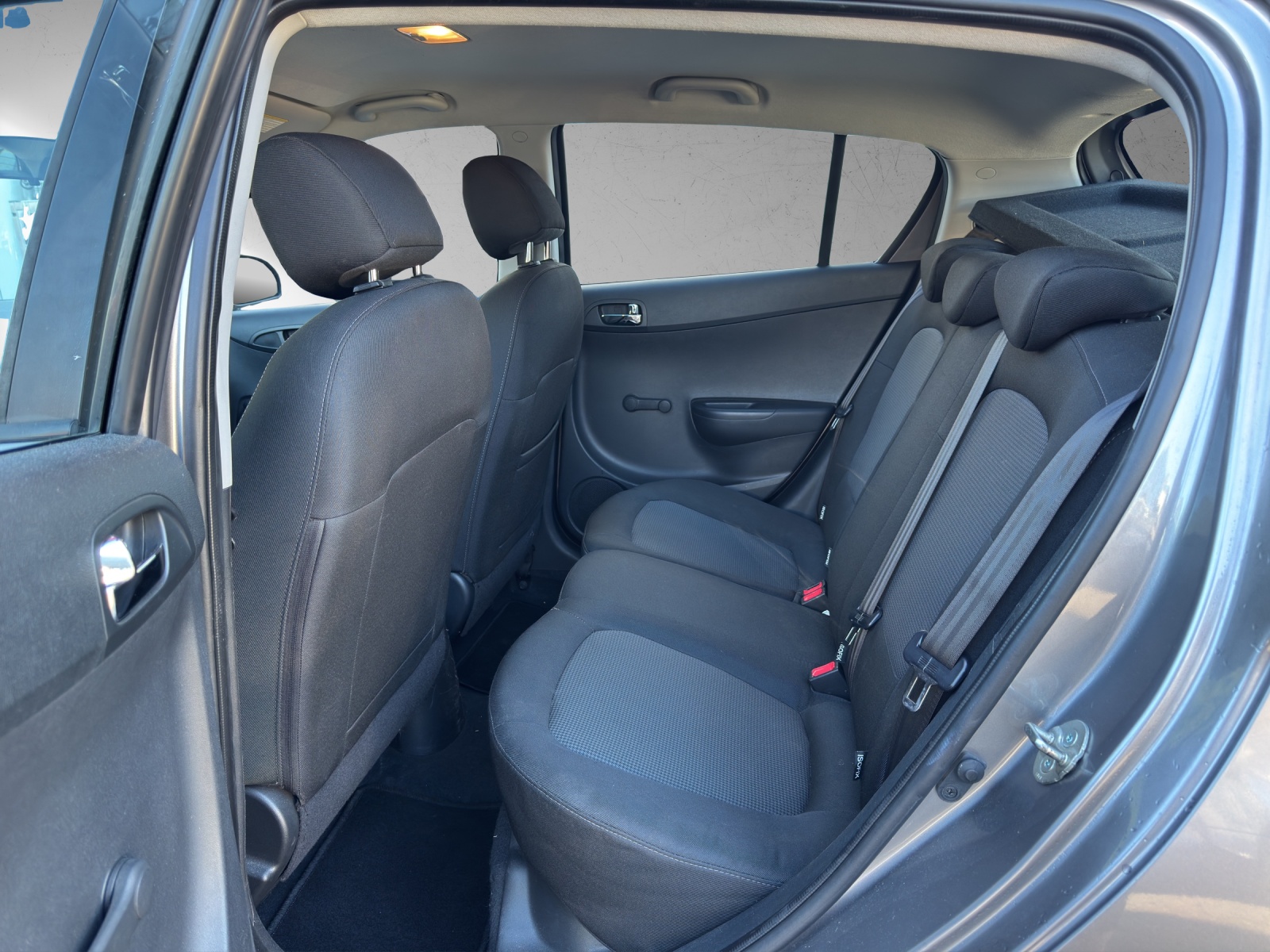 HYUNDAI i20 1.2 Comfort-image-12