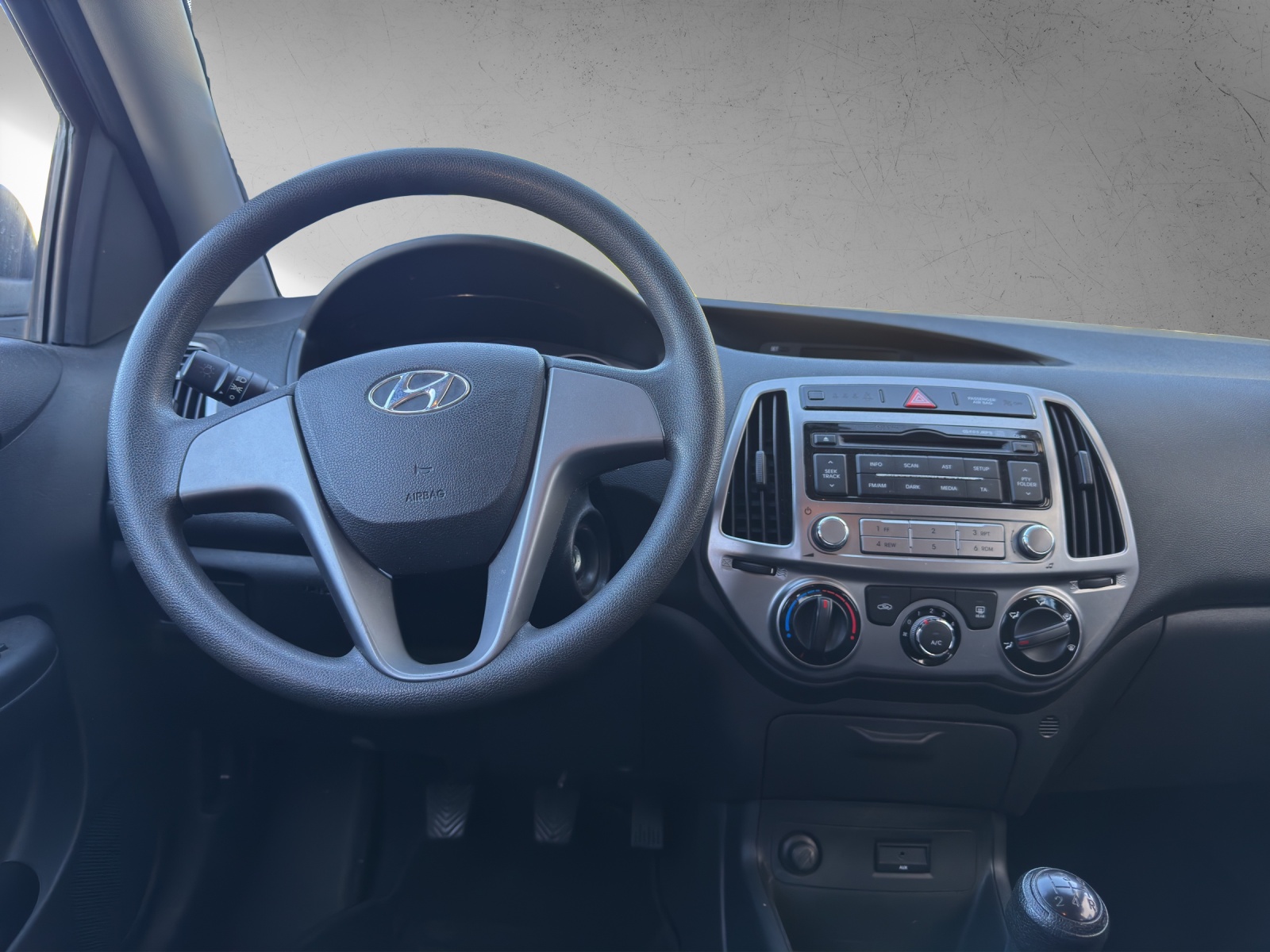 HYUNDAI i20 1.2 Comfort-image-7